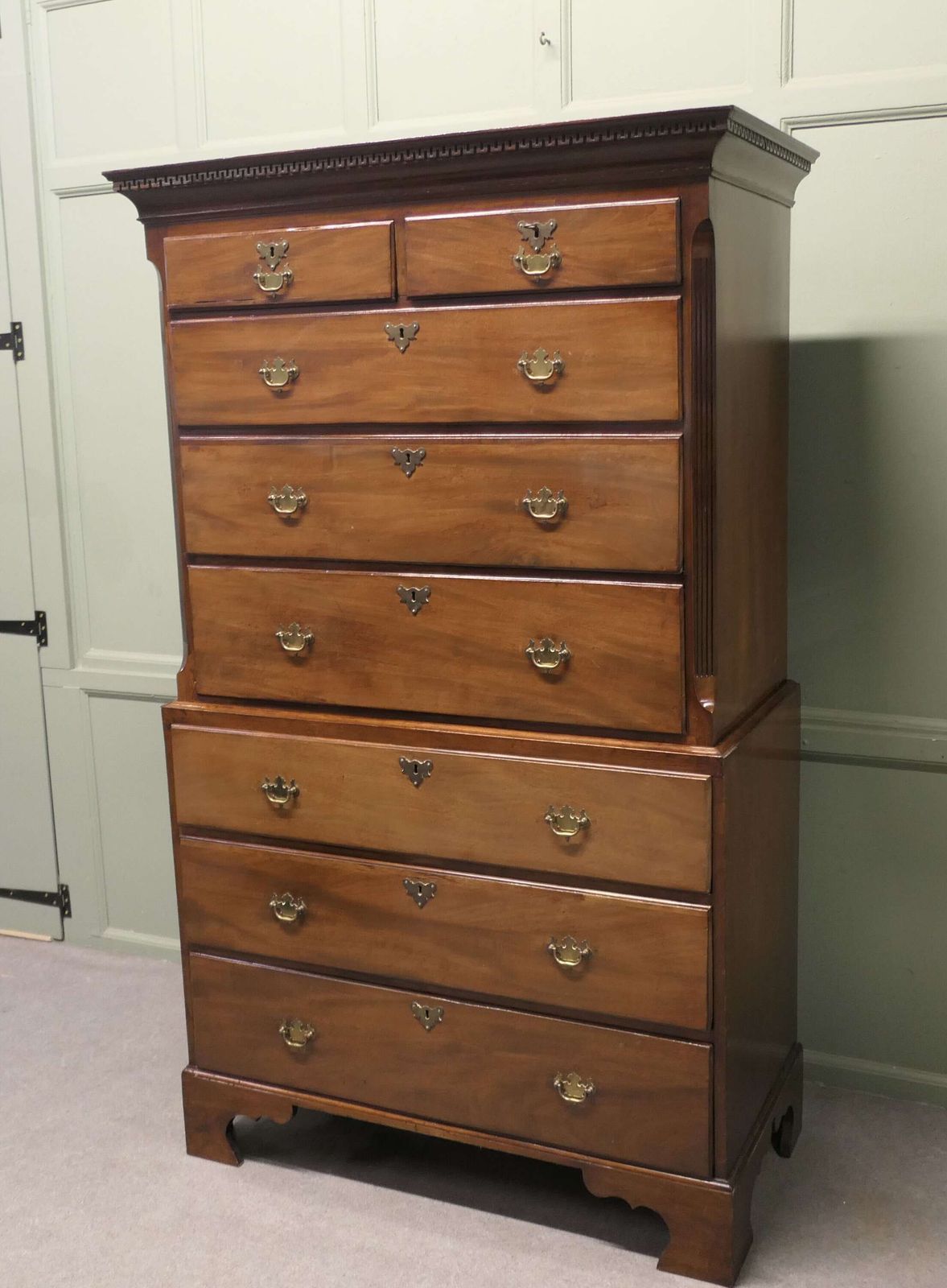 Early Victorian Mahogany Chest On Chest photo furniture