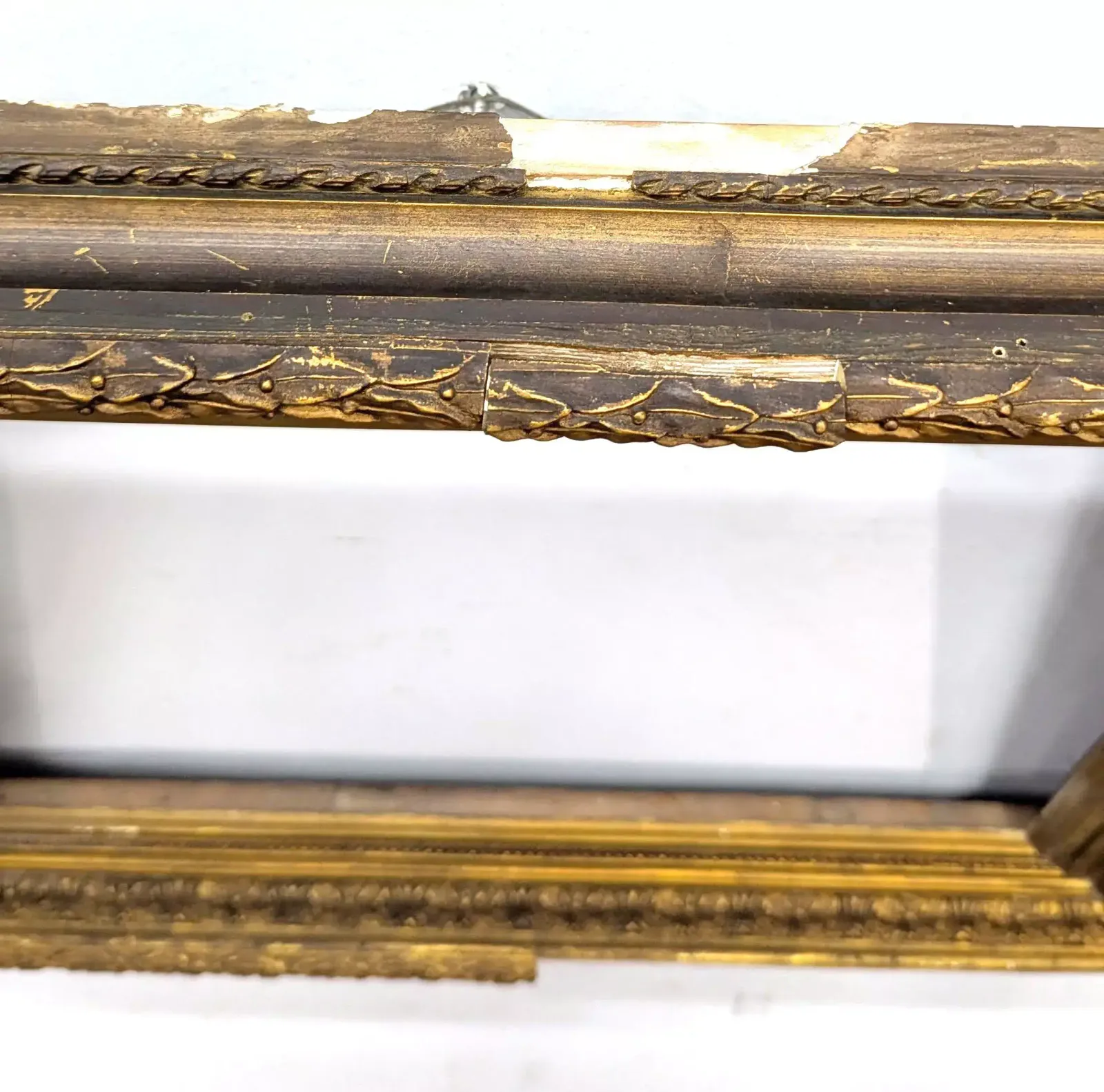 Frame To Restore In Gilded Wood1900 47.5x33.5 Cm. photo buy