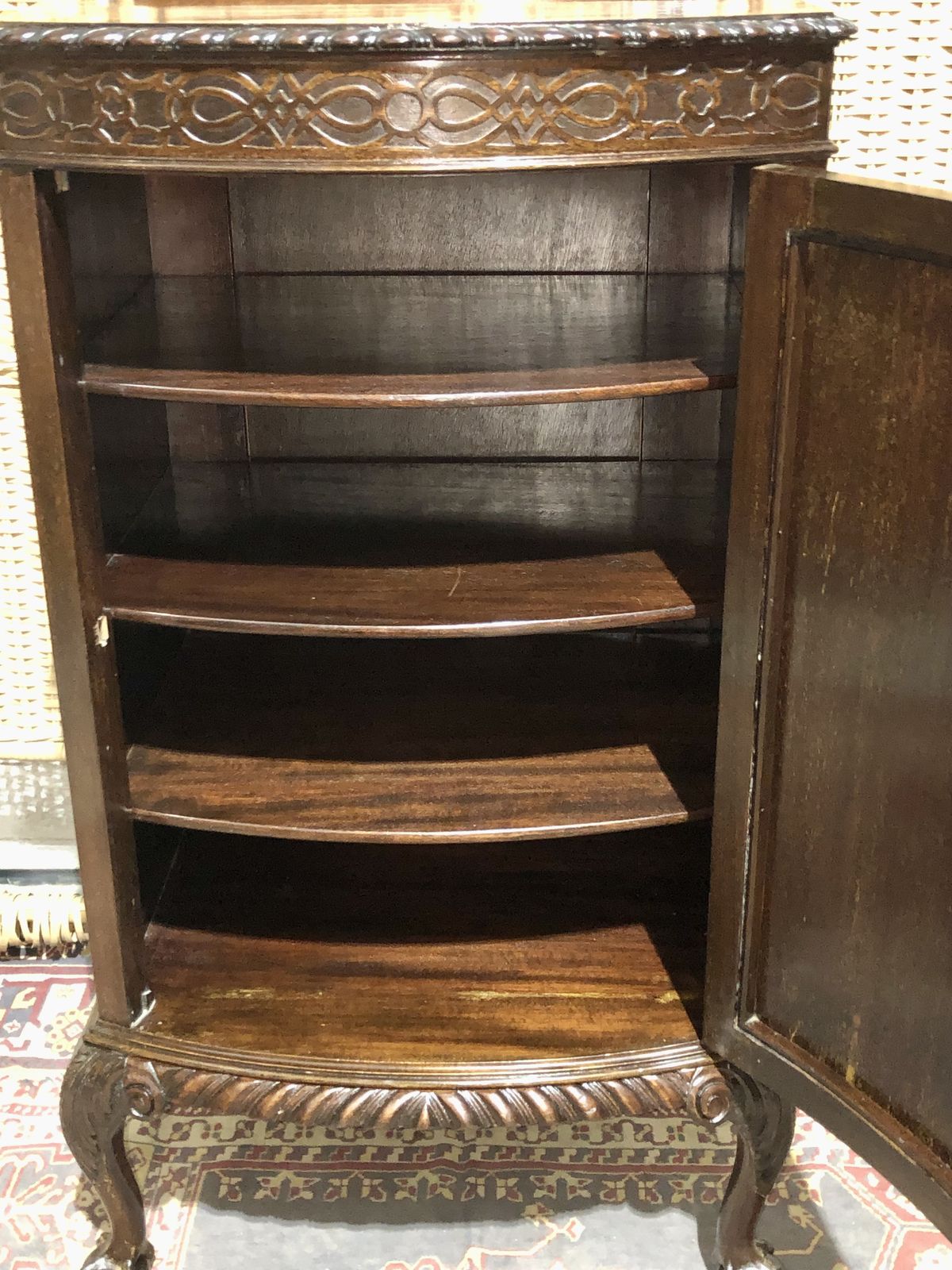 photo vintage Handsome Edwardian Mahogany Side Or Drinks Cabinet