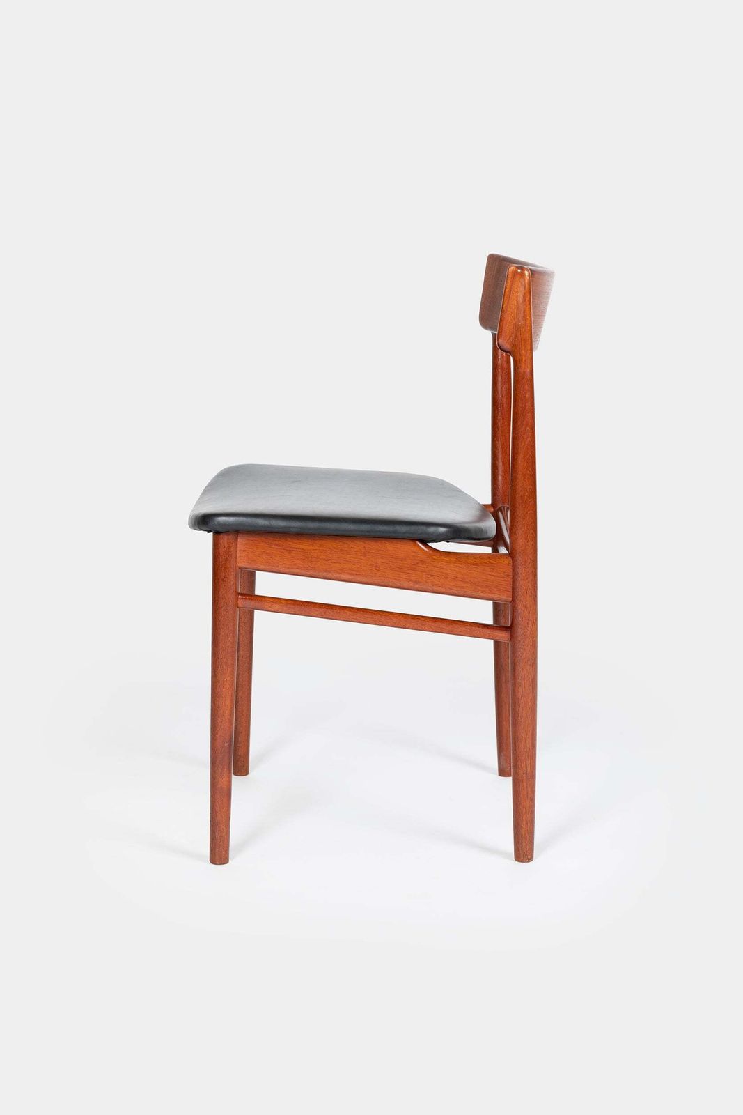 photo furniture Henry Rosengren Hansen, 6 Chairs Model 39, Brande Furniture Industry, 50s
