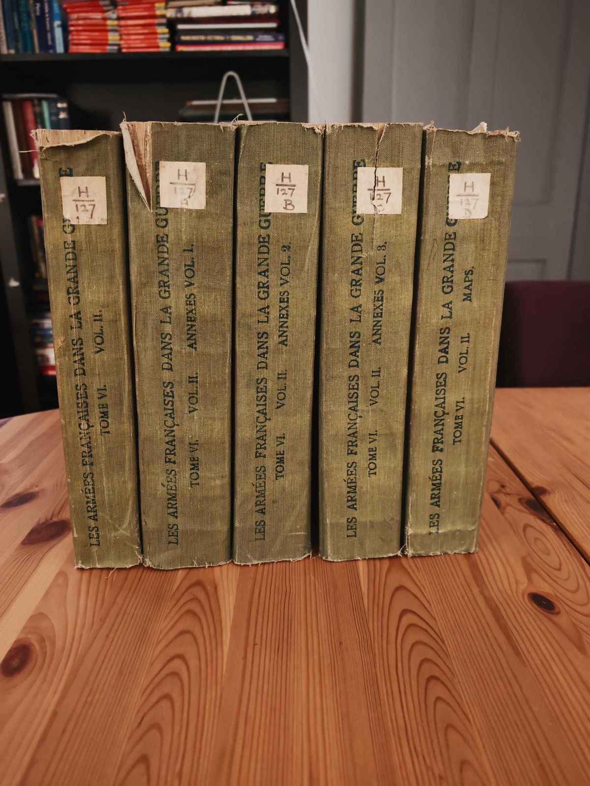 Antique "Les Armees Francaises Dans La Grande Guerre"   Tome VI   Volume I Set  1917 Actions Following Brest Litovsk   Gd Con   20s 30s photo furniture
