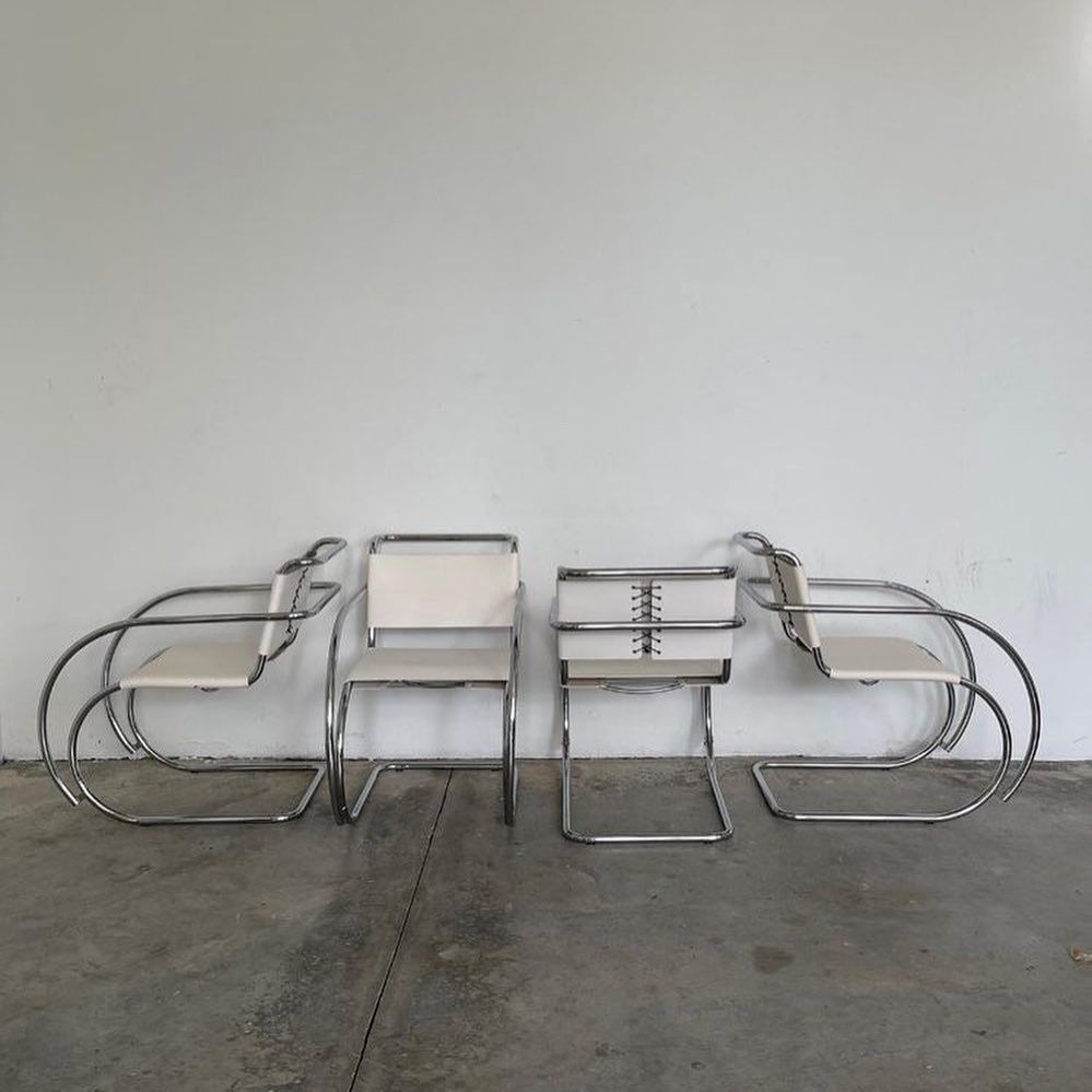Set Of 2 Mies Van Der Rohe Mr20 Chairs In Original White Leather photo Furniture