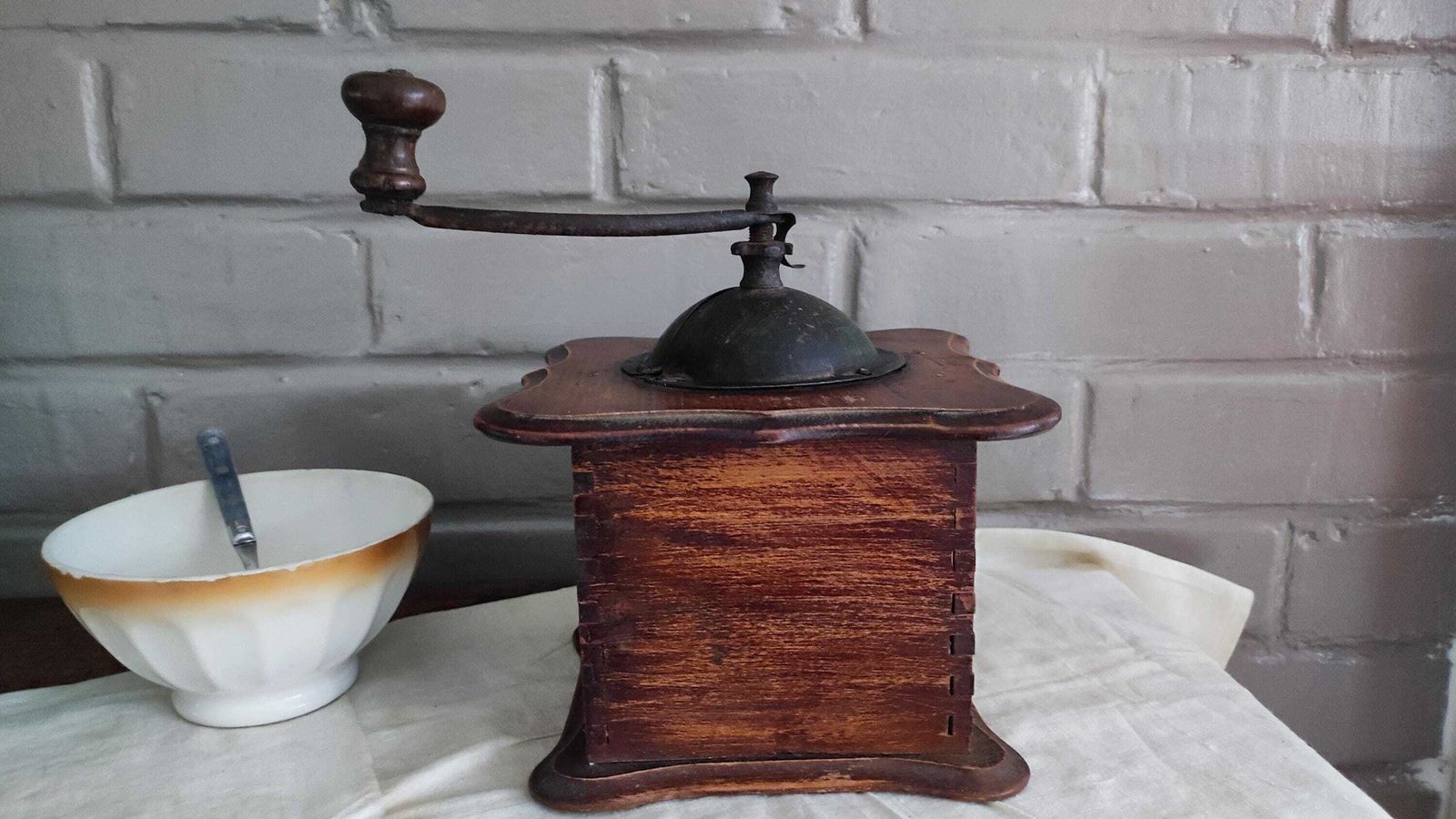 Large Antique Wooden Manual Coffee Grinder, French Counter Spice Mill photo vinterior