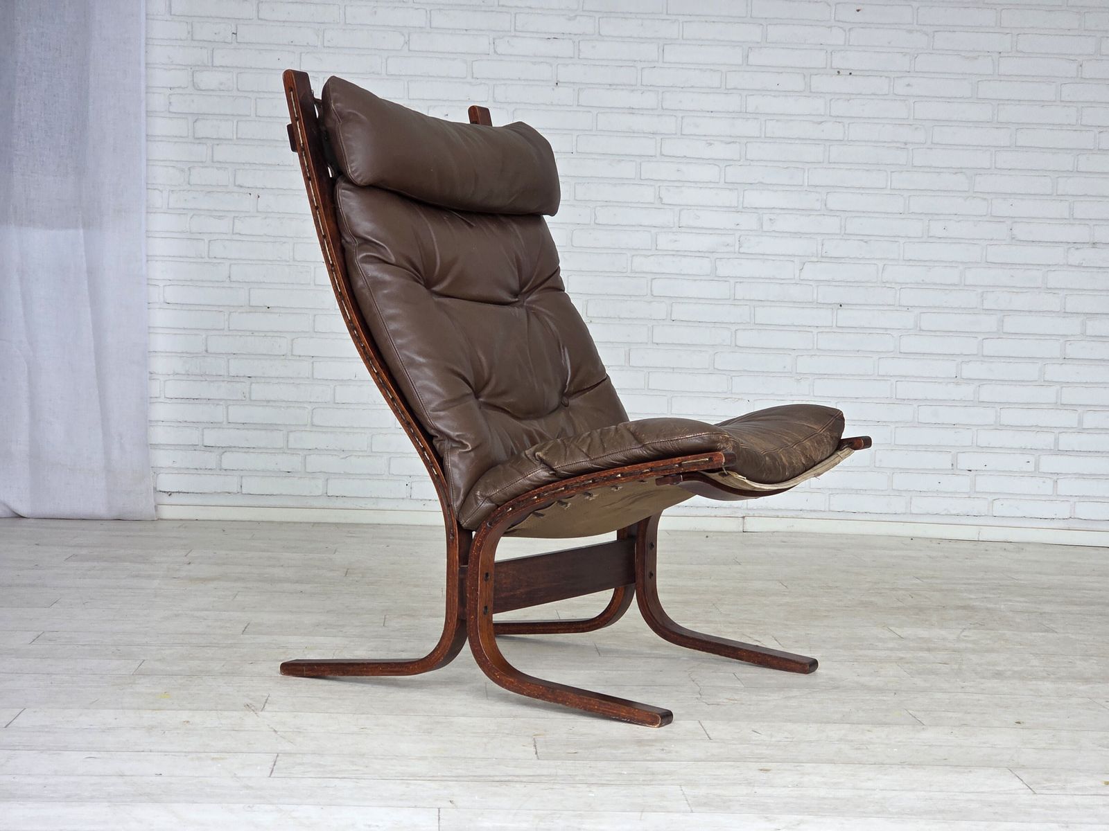 Ca. Jaren 1970, Noors Design Van Ingmar Relling, Loungestoel, Model "Siesta". photo furniture