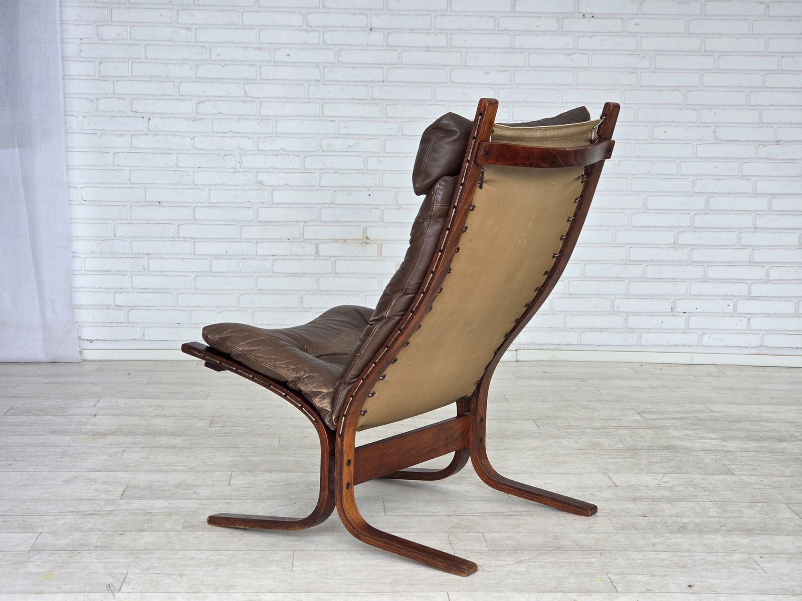 photo vintage 1970s, Norwegian Design By Ingmar Relling, Lounge Chair, Model "Siesta".