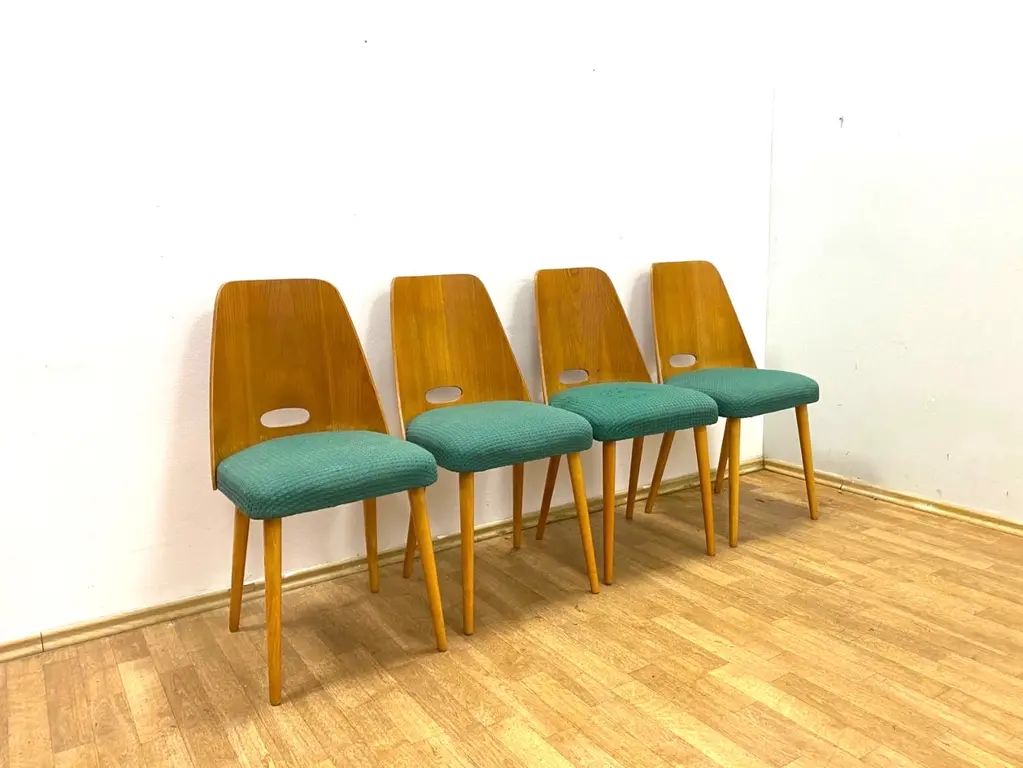Set Van 4 Retrostoelen, Brussels Stijl, 1964, Tsjecho Slowakije photo vinterior