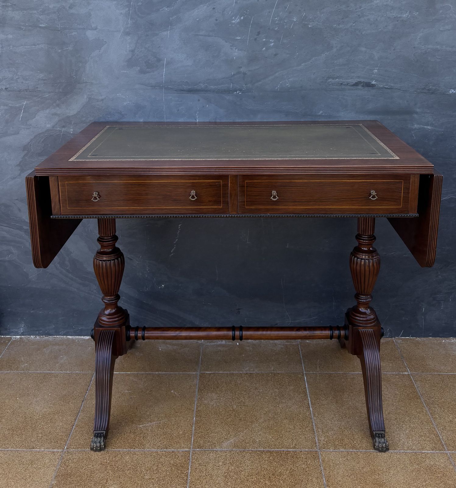 photo vintage Spanish Regency Revival Drop Leaf Writing Table With Leather Top, 1940s
