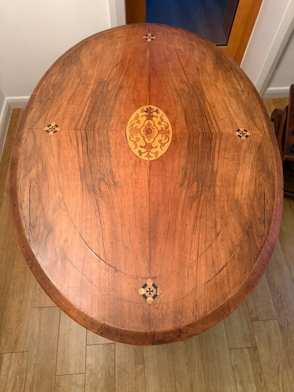 Early 19th Century English Regency Oval Tilt Top Centre Table photo Furniture