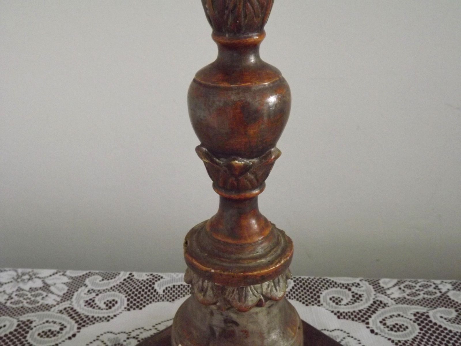 Lampe de table, bougeoir d'autel du XVIIIe siècle, abat-jour en peau photo buy