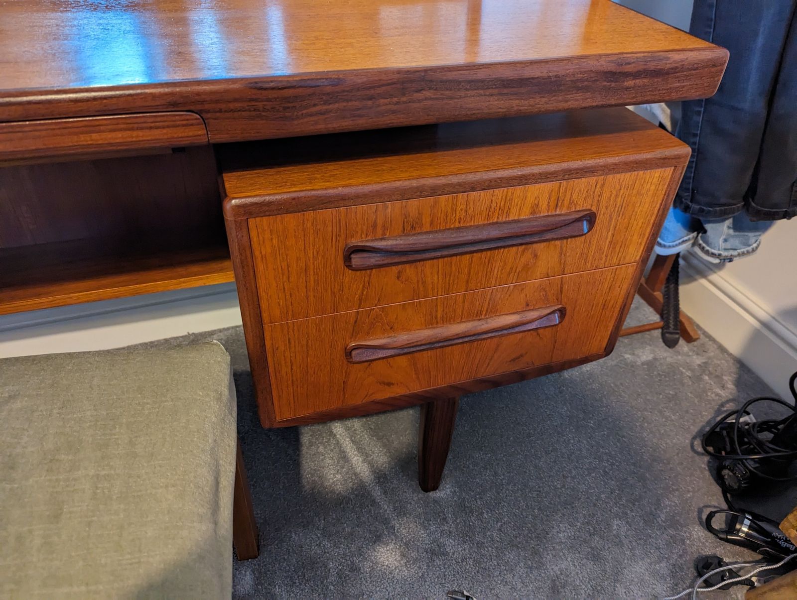 G Plan Dressing Table, Mid 20th Century photo 435.0