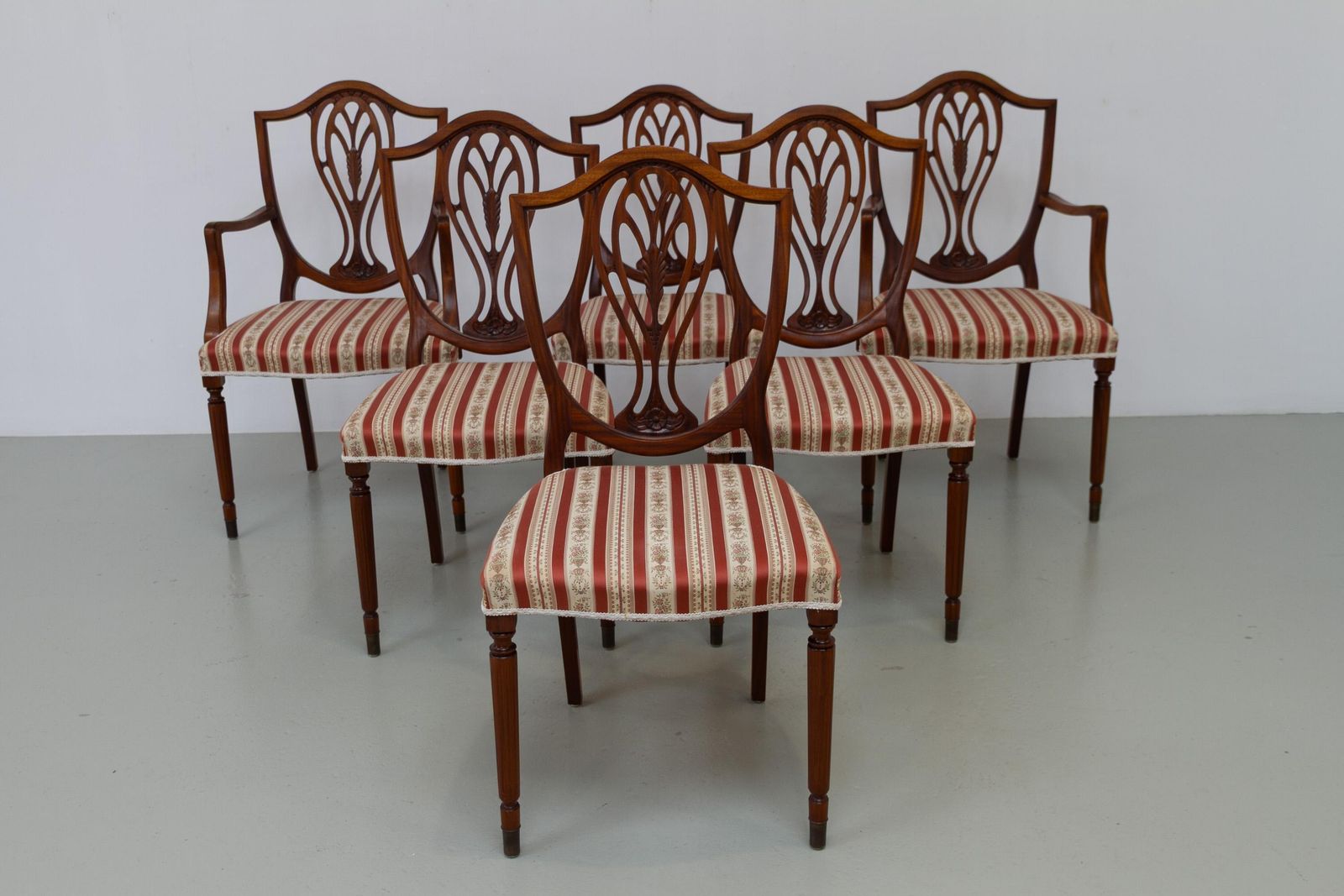 Danish Hepplewhite Mahogany Dining Chairs By Farre Møbelfabrik, 1970s. Set Of 6. photo vinterior