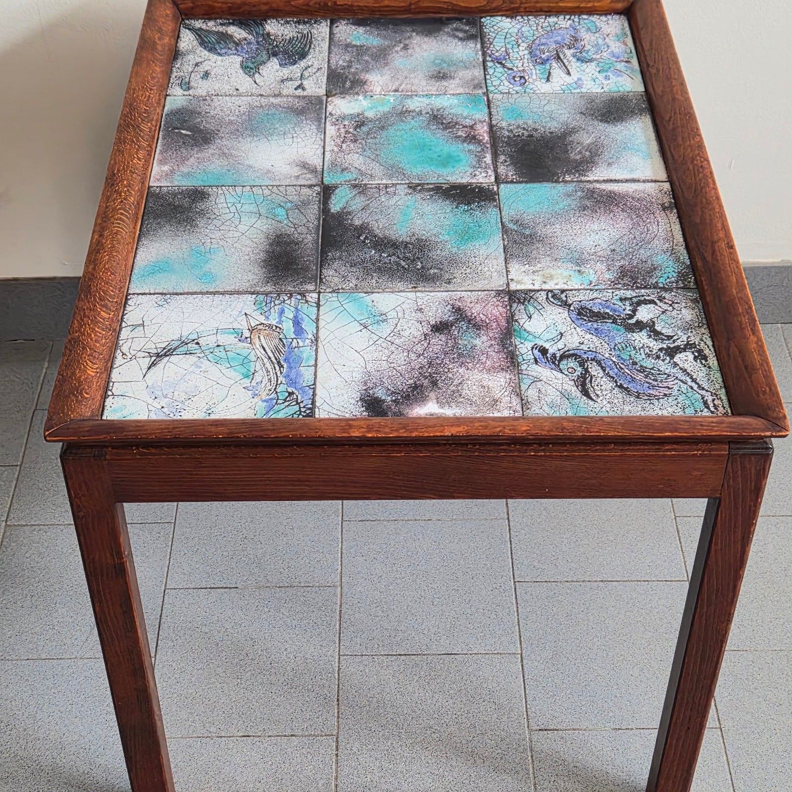 Mobilier Table d'appoint vintage scandinave 1940 de Frits Henningsen en teck & céramique photo