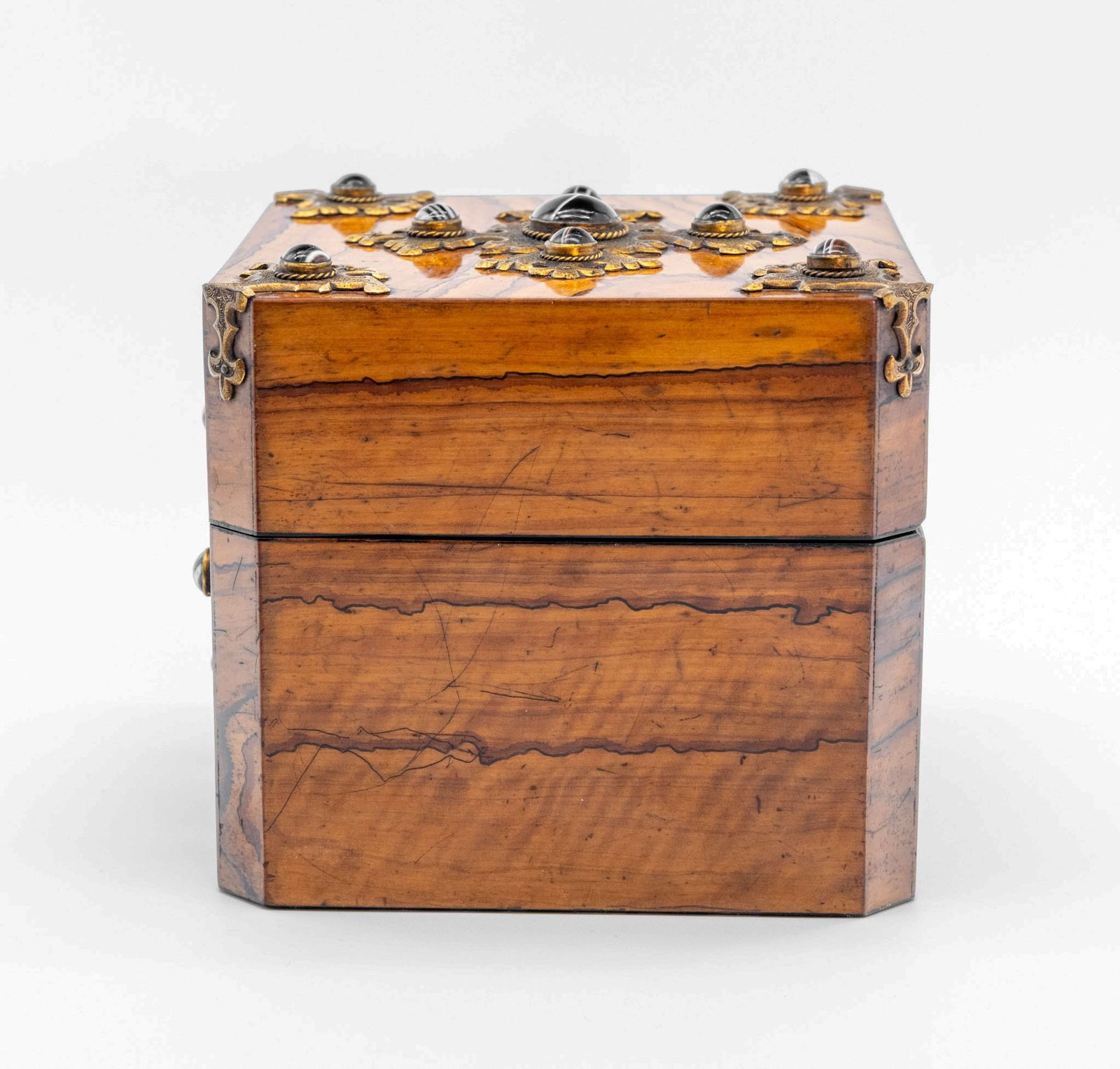 photo vinterior Gothic Revival Olive Wood With Banded Agate Cabochons Jewellery Casket Box Circa 1880