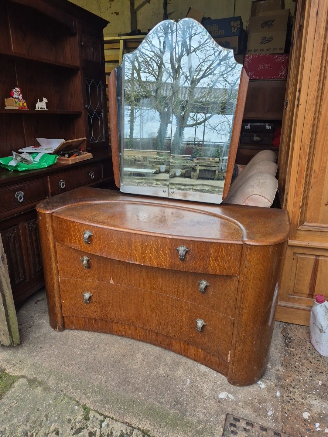 Vintage Bow Fronted Dressing Table / Chest Of 3 Drawers With Hidden Shelves