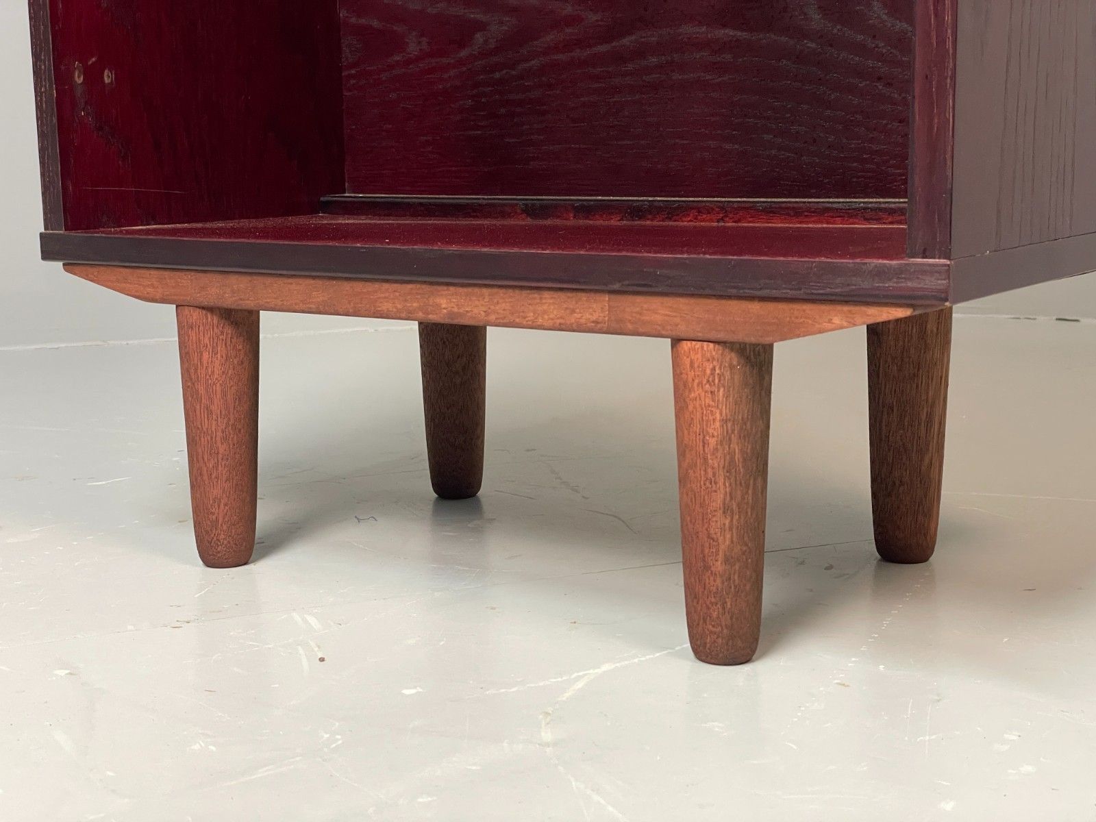 photo for sale Vintage Dark Oak Bookcase Adjustable Shelf By Beaver & Tapley Eb11500 Mwoo