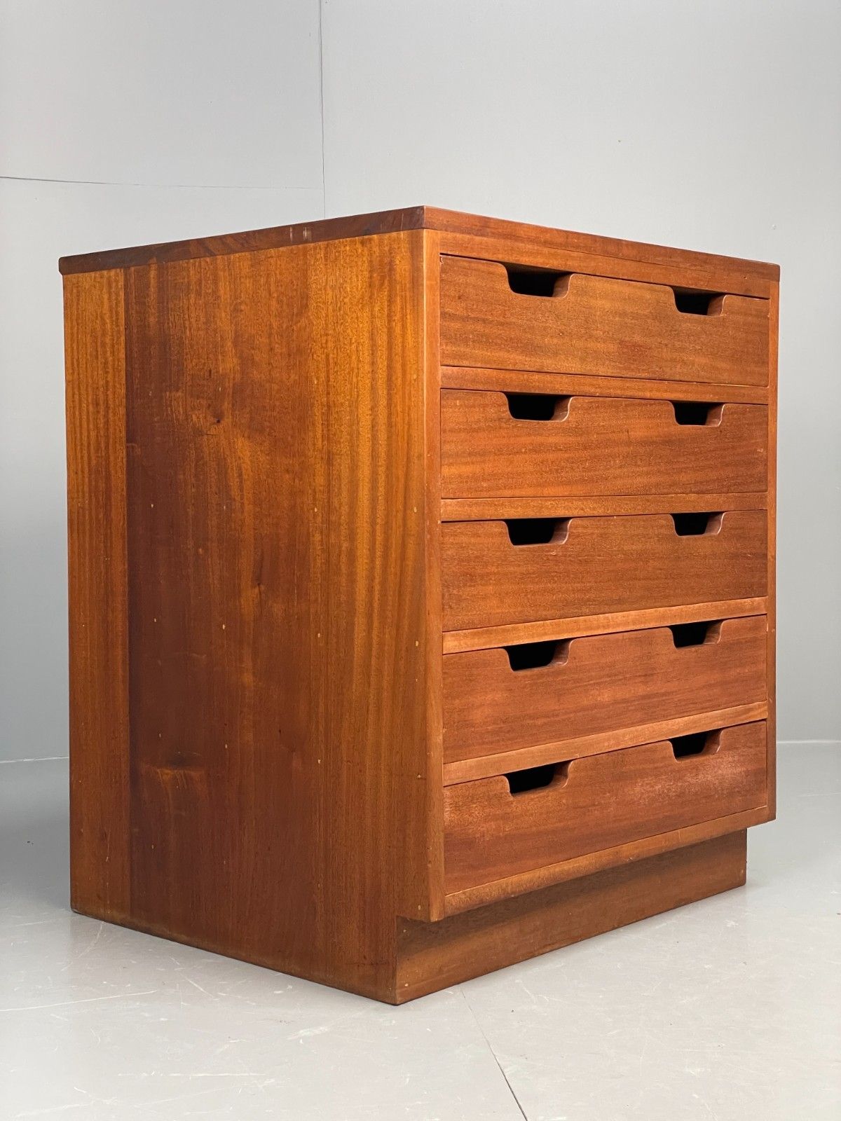 Vintage Chest Of Drawers 1950s Chunky Solid Mahogany Mid Century Eb11559 Mwoo photo Furniture