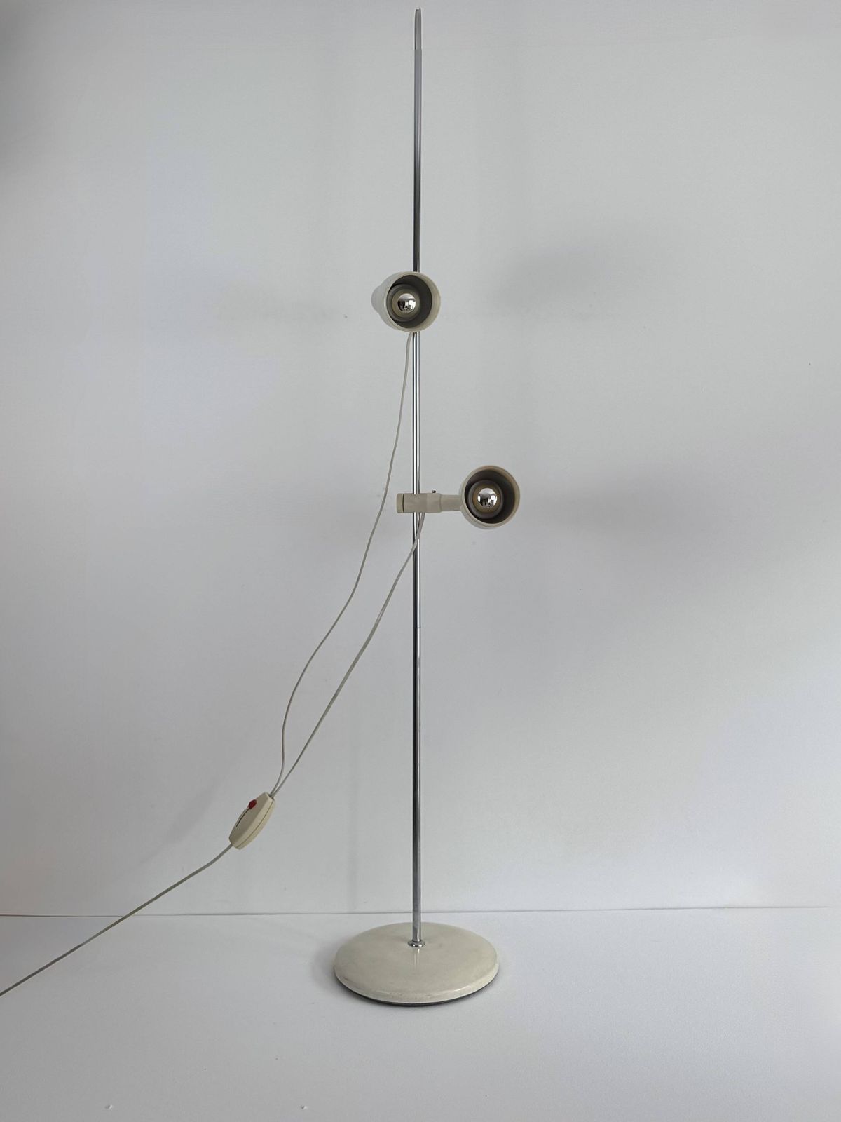 photo vinterior Vintage Adjustable Floor Lamp Chrome And Beige Pressed Abs, France 1970