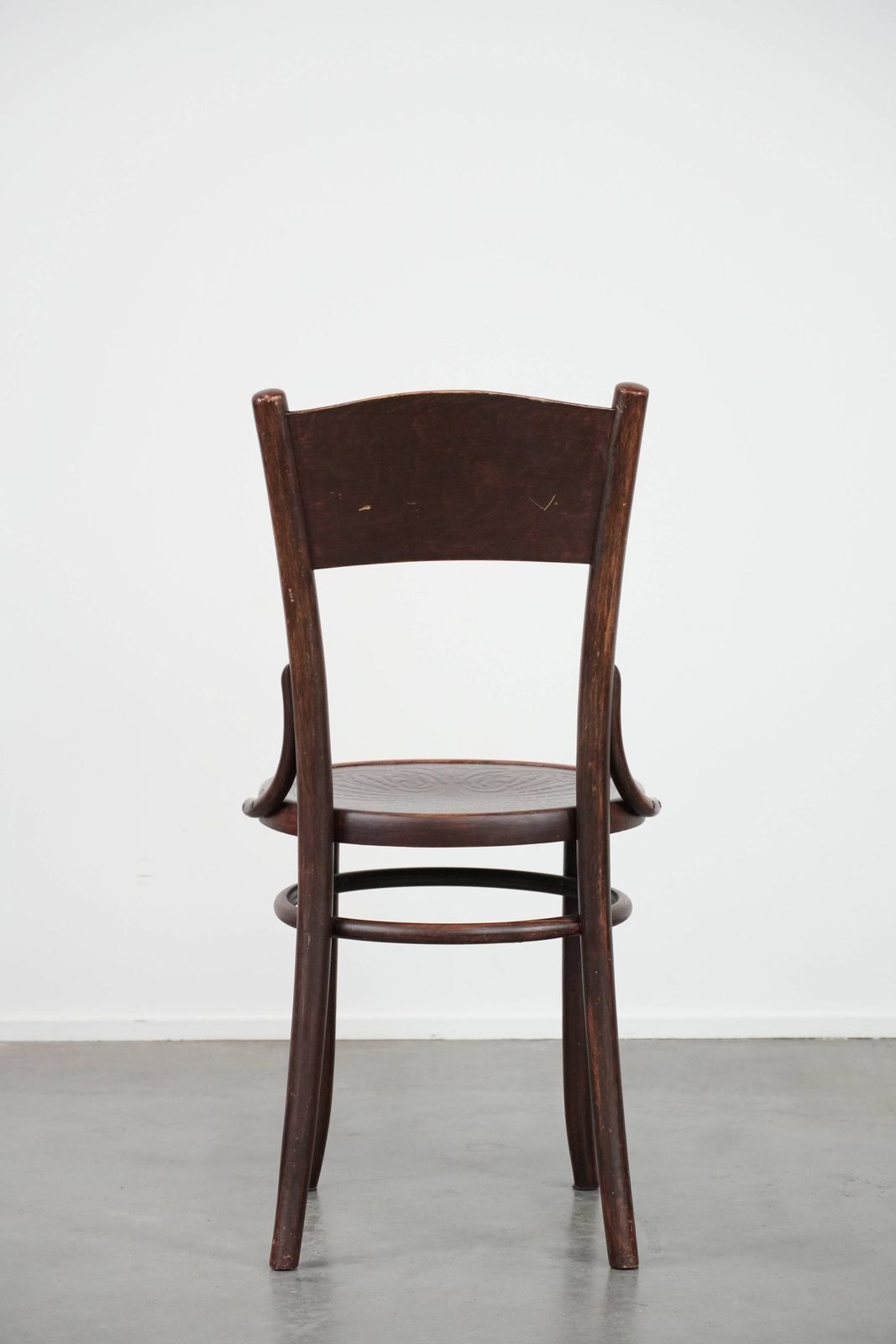 Vintage Timeless Wooden Cosmos Bistro Design Chair With Beautiful Carvings photo Furniture