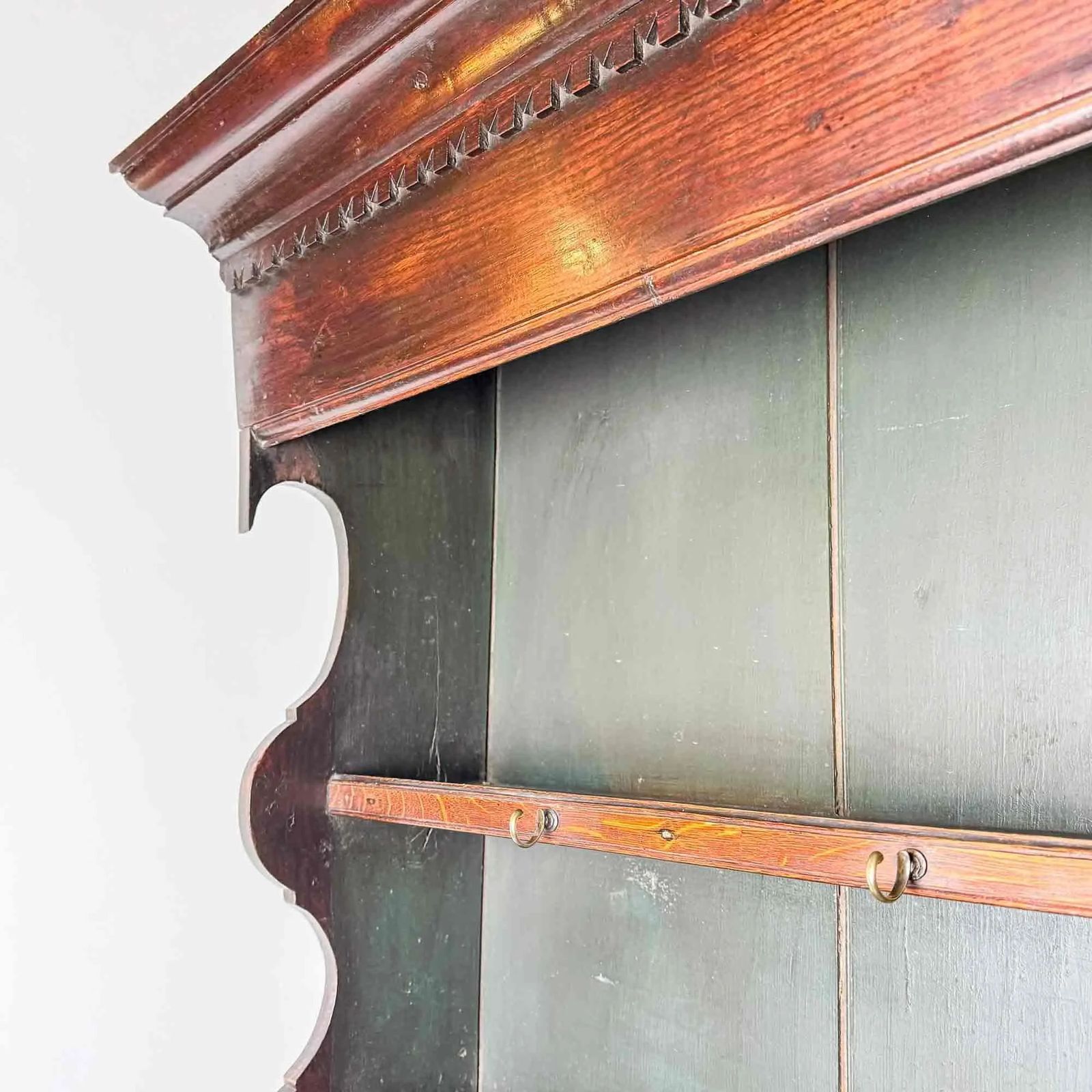 Furniture Georgian Elm And Oak Dresser photo
