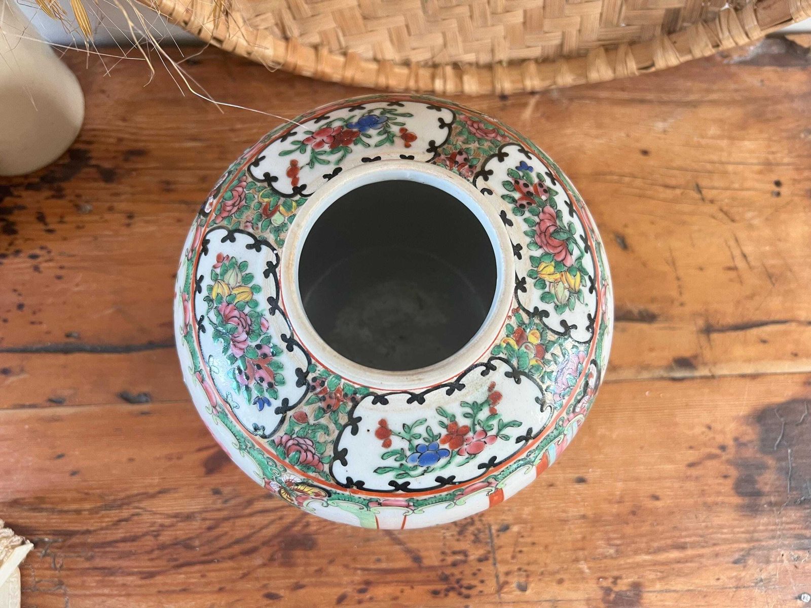 Antique Chinese Rose Medallion Ginger Jar 7" / 18cm – Hand Painted Famille Rose Porcelain – Oriental Chinoiserie Decor   Mid 19th Century photo 71.0