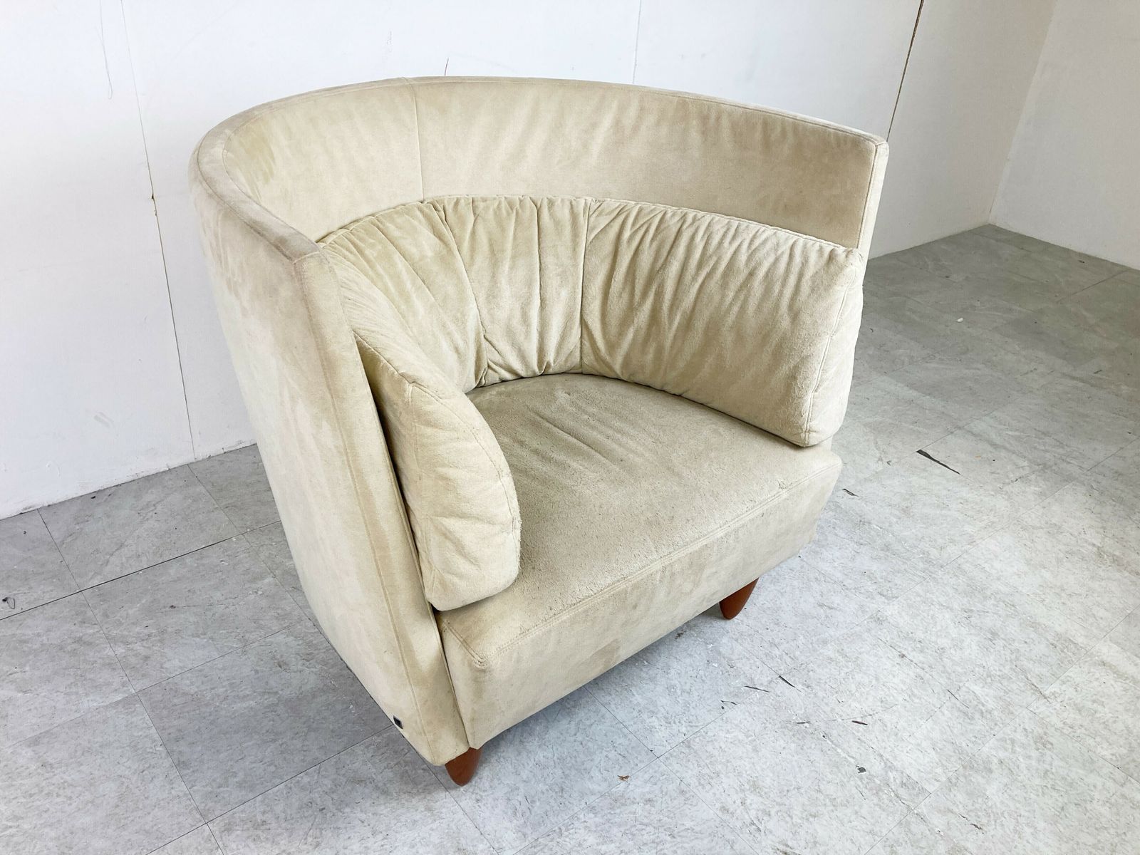 Vintage Highback Lounge Chair By Ligne Roset, 1990s