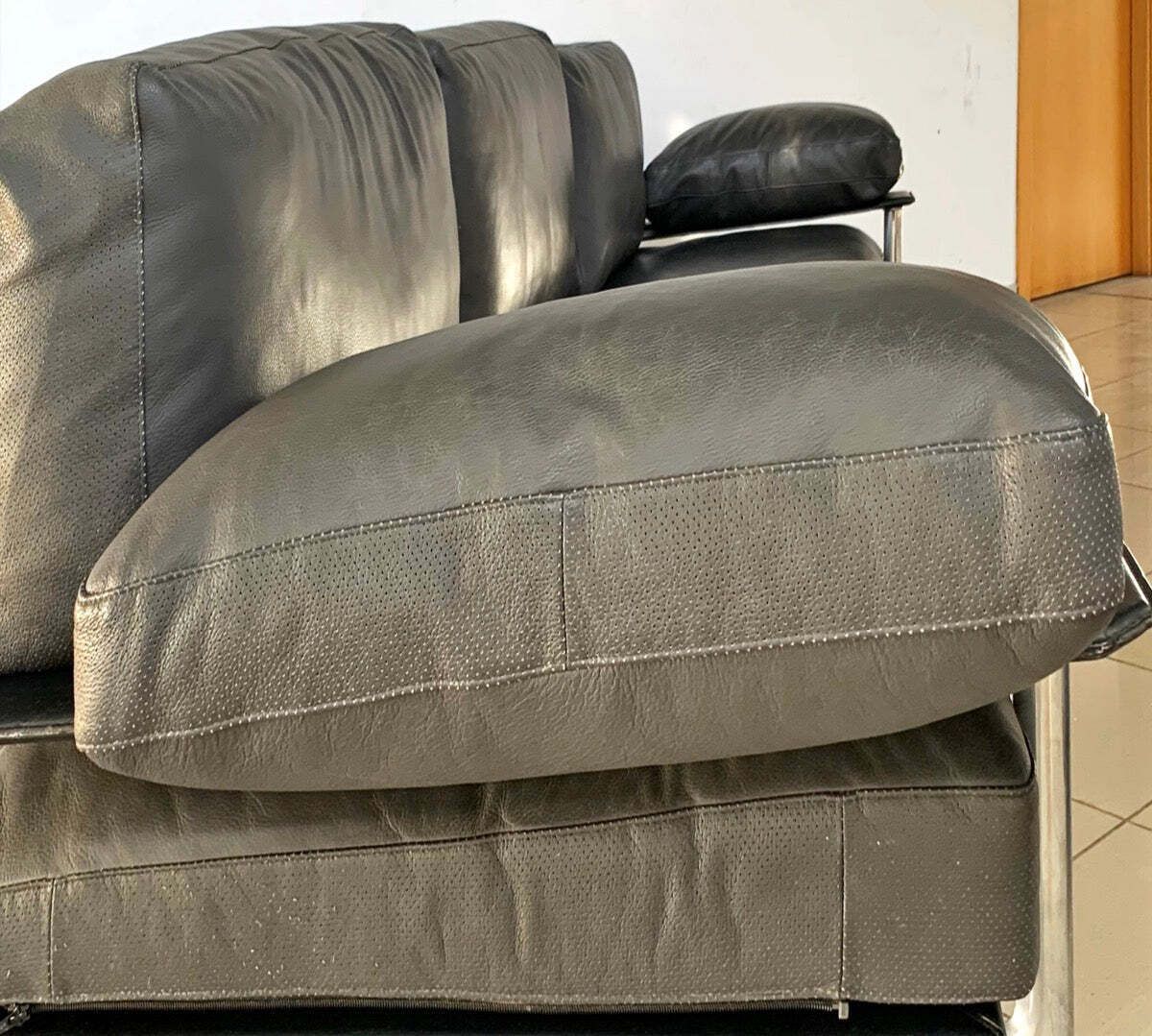 6500.0 Vintage B&B Italia Diesis 3 Seater Grey Perforated Leather & Brushed Steel Sofa By Antonio Citterio & Paulo Nava photo