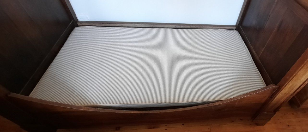 750.0 Antique French Oak Lit Bateau Super Single Size Bed Mattress And Bedbase photo