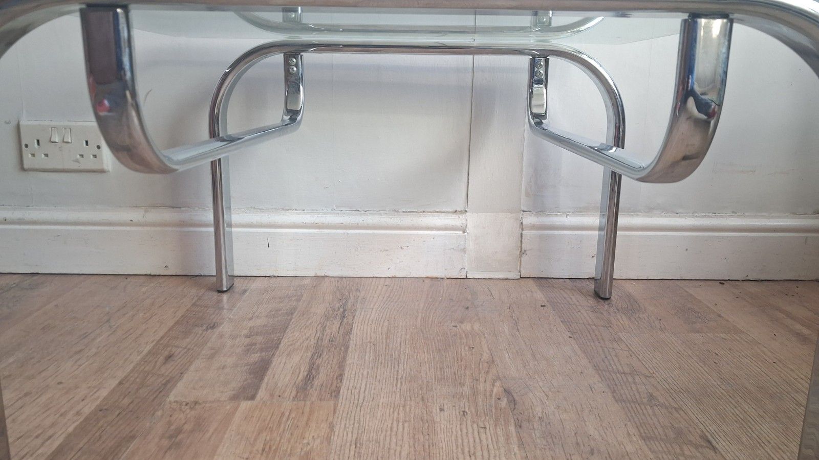 photo vintage 1980's Italian Chrome And Glass  Mid Century Coffee/Drinks Table