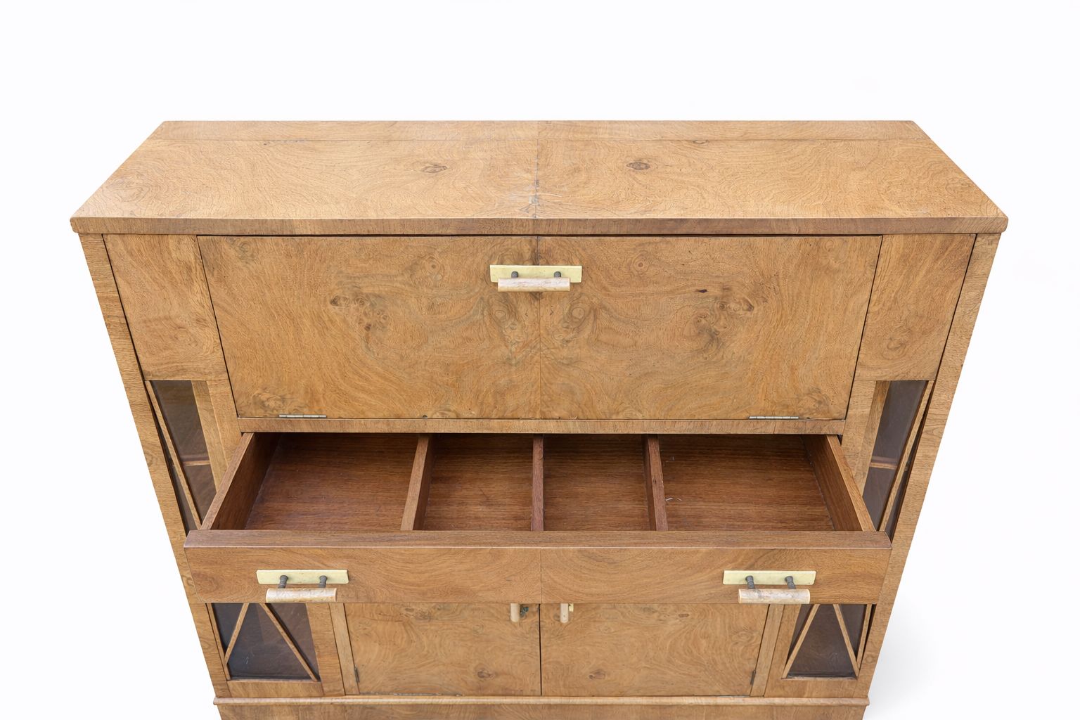 Exceptional 1930s Art Deco Burr Walnut Cocktail Cabinet With Mirrored Illuminated Bar photo vinterior