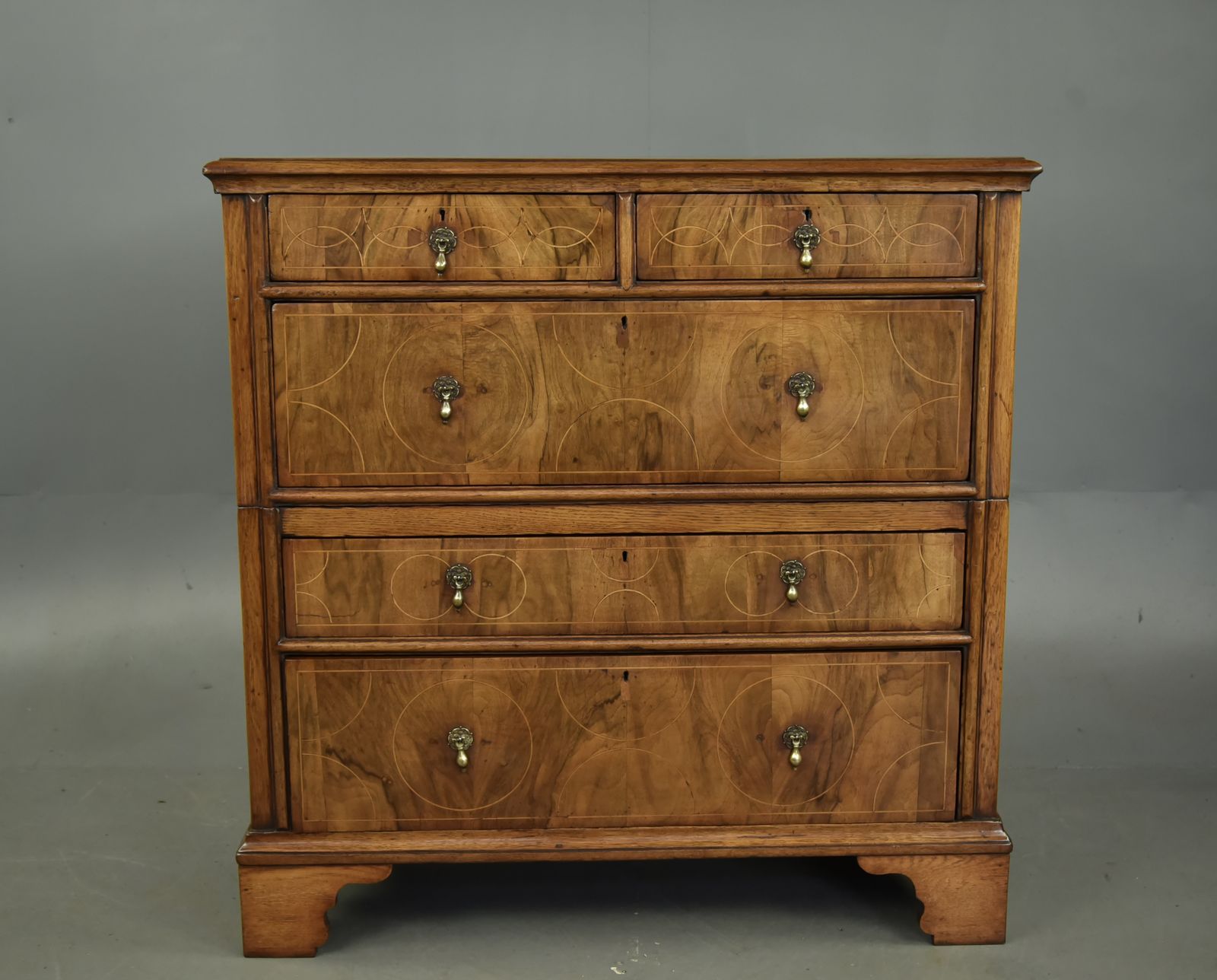Georgian Walnut Chest Of Drawers