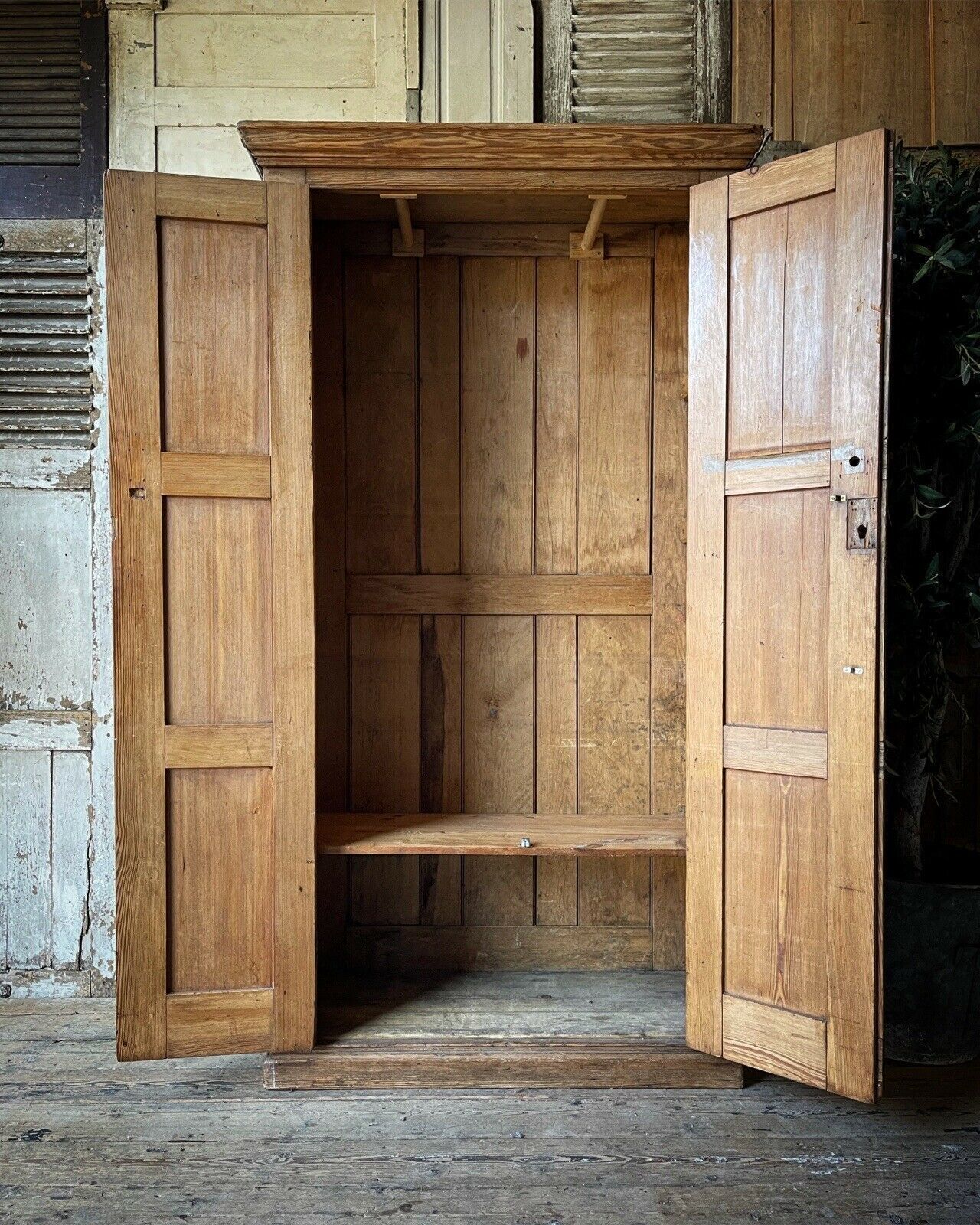 Lovely Antique Pine Wardrobe, 1800s photo buy