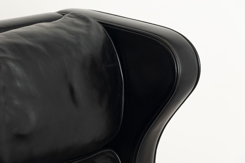 Oak & Leather Wing Chair Model 2204 Wing Chair By Borge Mogensen For Fredericia, Denmark photo vinterior