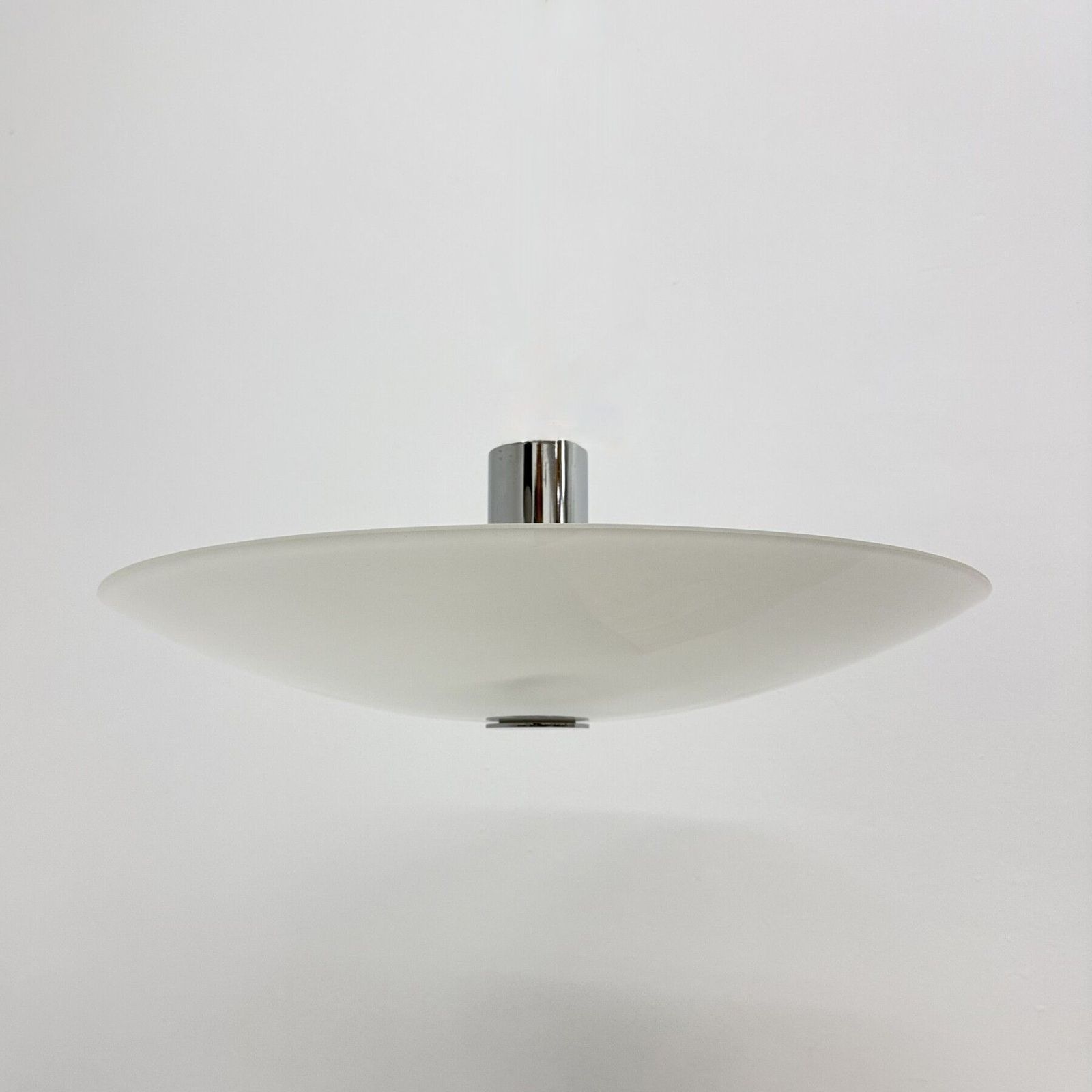 photo for sale Florian Schulz Plafondlamp Opaalwit Glas En Chroom