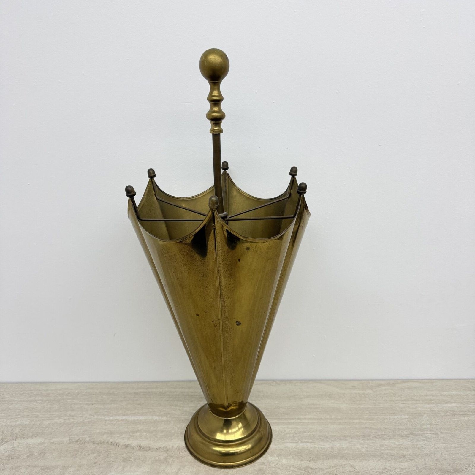photo buy Mid Century Design Messing Paraplubak, Jaren 1970