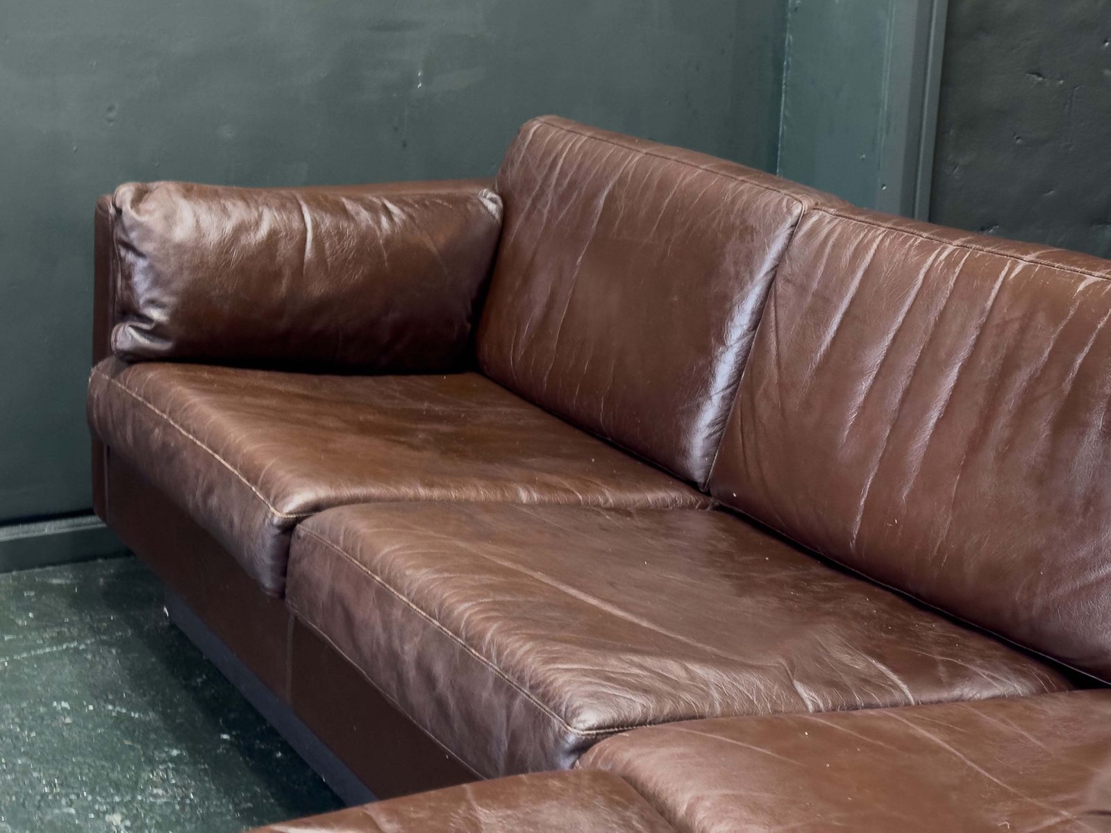 photo vinterior Brown Leather Corner Sofa By Thams Denmark