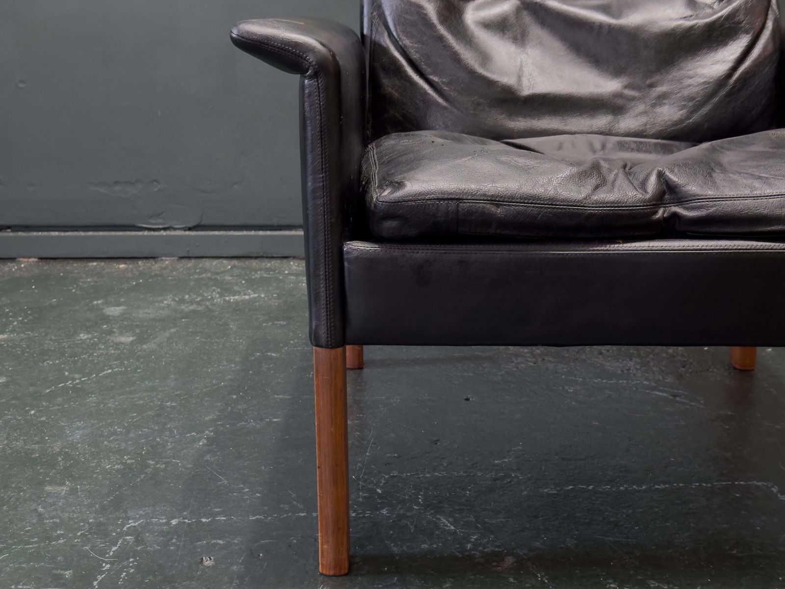 1410.0 Hans Olsen Black Leather High Back Armchair photo