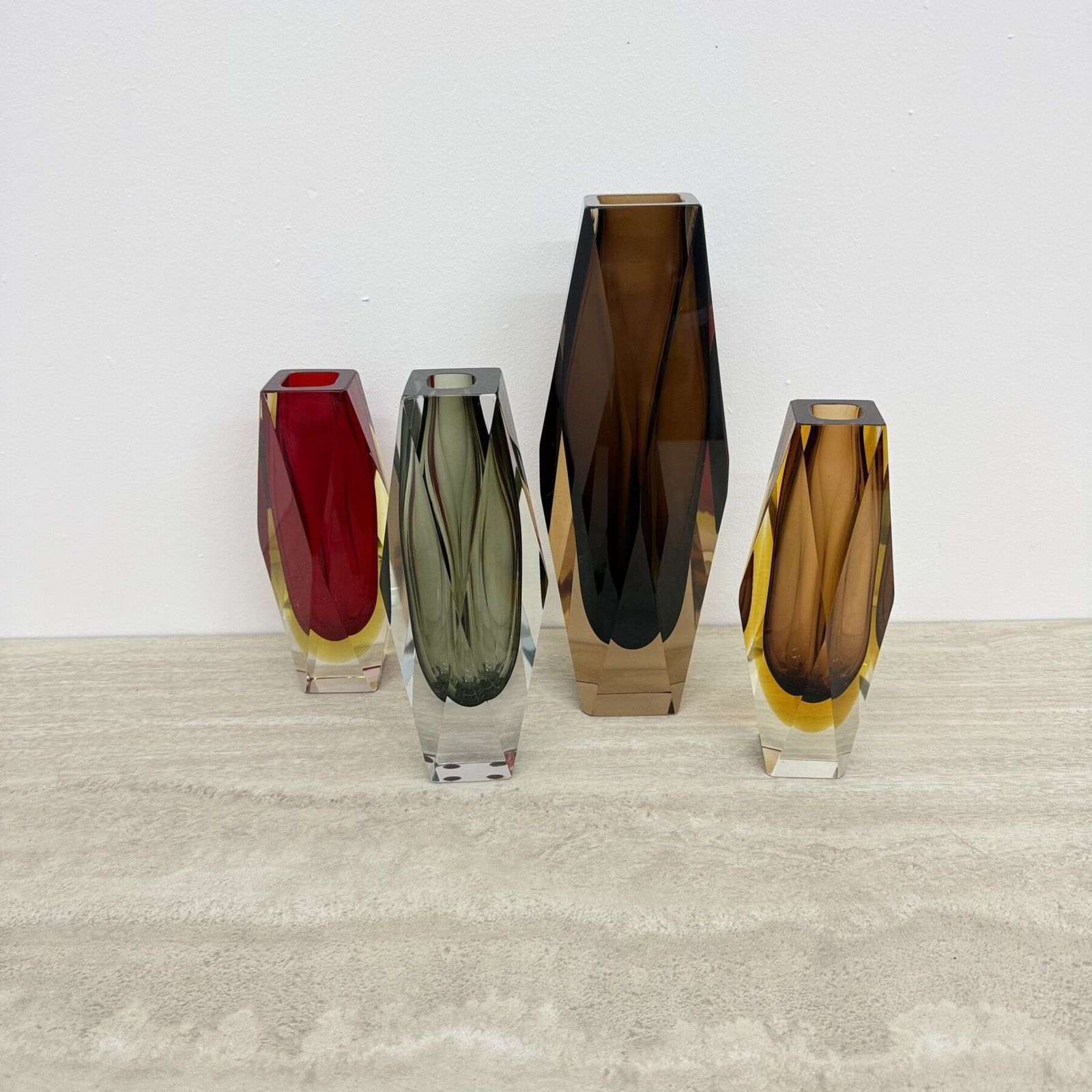 photo for sale Set Van 4 Murano Sommerso Glas Geslepen Vazen Van Flavio Poli, Jaren 1970