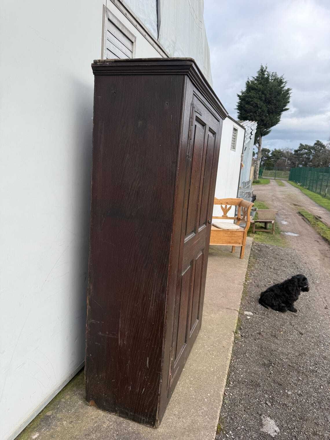 photo furniture Cupboard   Large Victorian Oak Cupboard