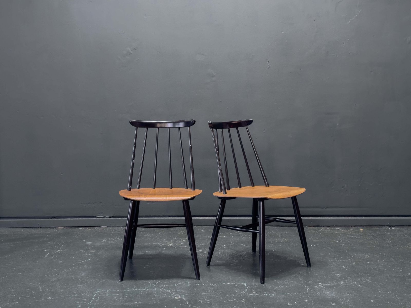 Pair Of Fanett Dining Chairs By Ilmari Tapiovaara For Edsby Verken photo vinterior