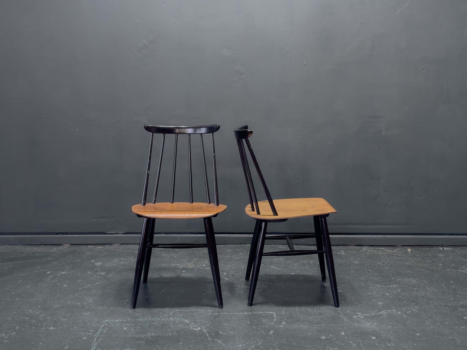Pair Of Fanett Dining Chairs By Ilmari Tapiovaara For Edsby Verken photo buy