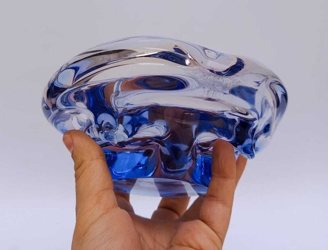 Round Ashtray In Transparent Blue Murano Glass, Vintage Space Age Design photo 72.0
