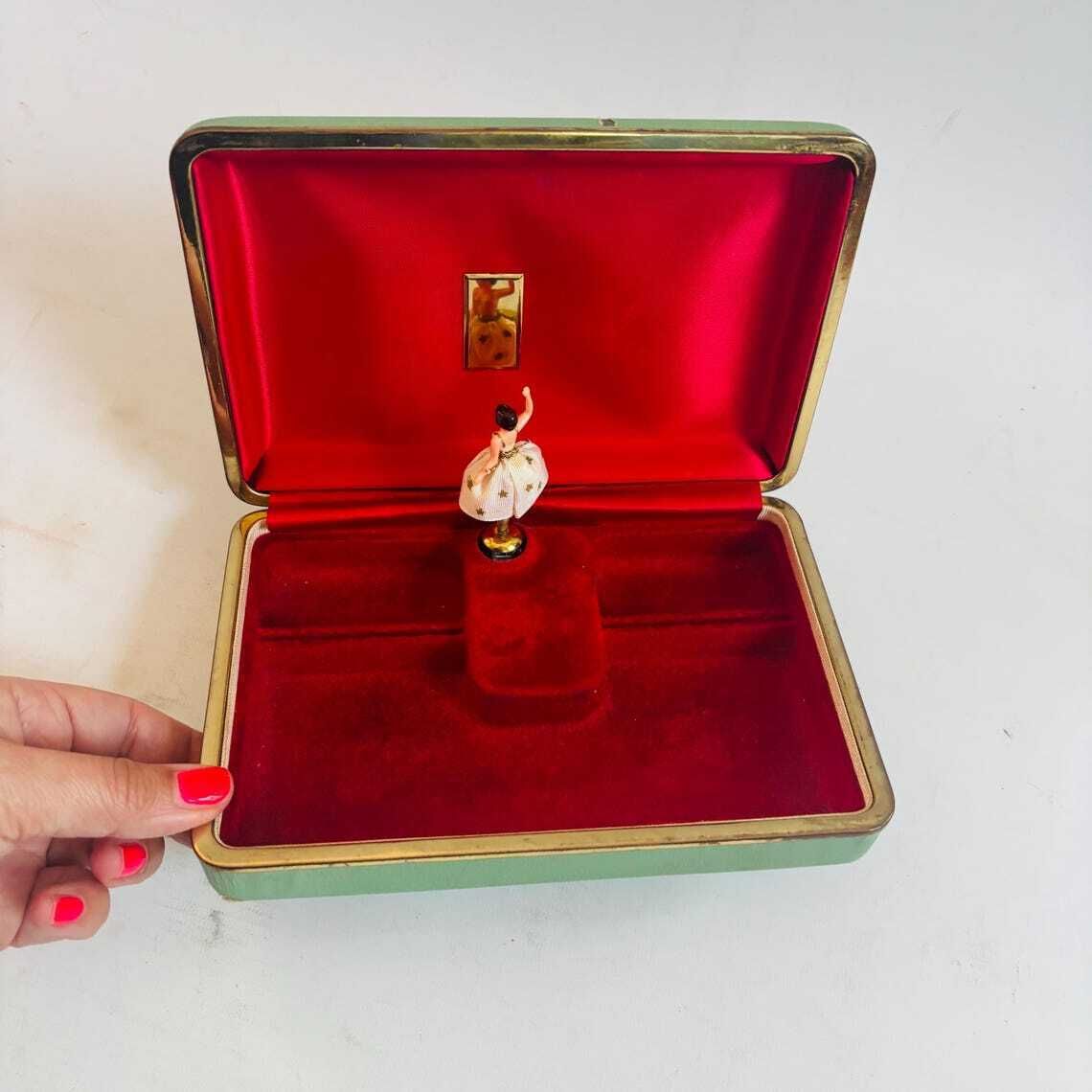 Vintage Reuge Swiss Musical Jewelry Box: Ballerina, Polka Dot, 1940s photo 135.0