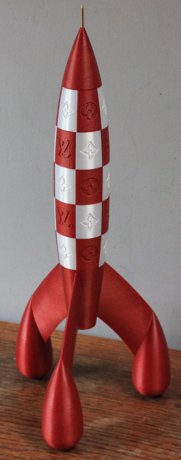 Rare Louis Vuitton Monogram Mascot Large Rocket Shop Window Art Advertising Sign Lv Space Press Rocket French Object Interior Design Vivienne Doudou photo vinterior