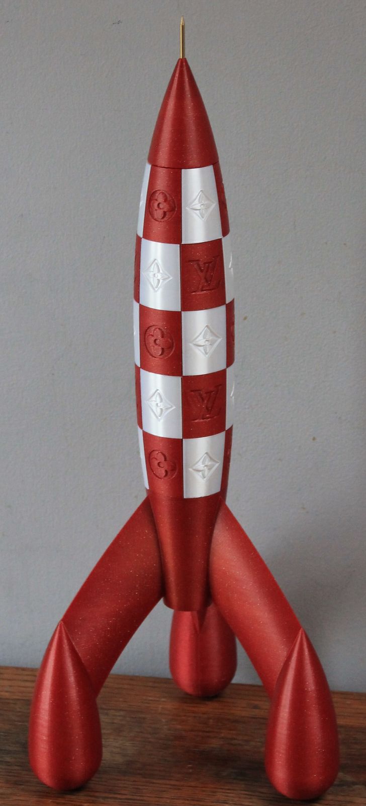295.0 Rare Louis Vuitton Monogram Mascot Large Rocket Shop Window Art Advertising Sign Lv Space Press Rocket French Object Interior Design Vivienne Doudou photo