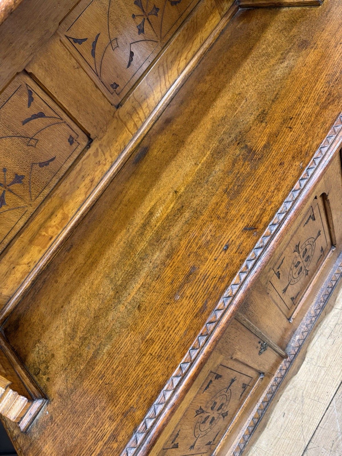 Antique Oak Buffet Sideboard Cabinet / Cupboard Gothic /Aesthetic Movement photo buy