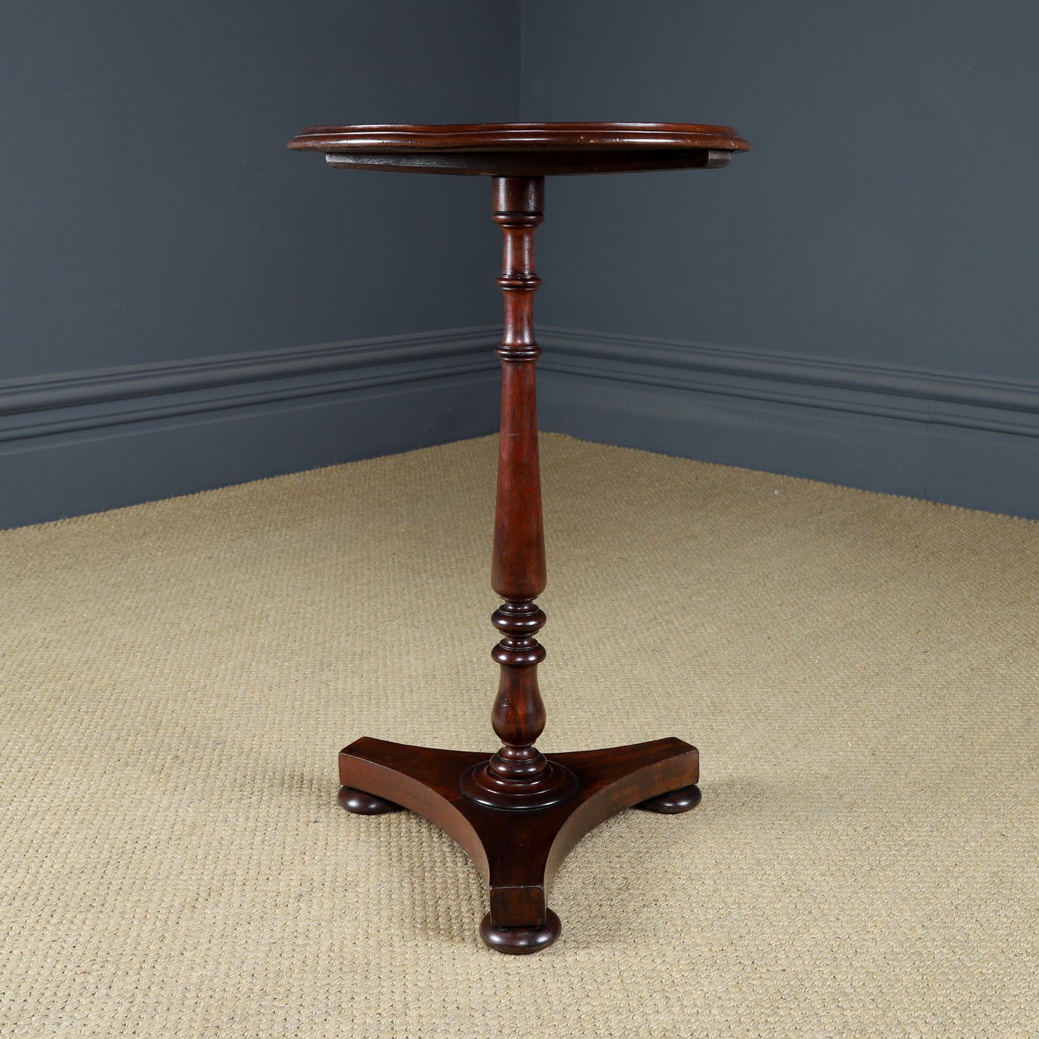 Small Antique English William IV Mahogany Circular Round Wine / Centre / Occasional / Lamp Pedestal Table (Circa 1835) photo for sale