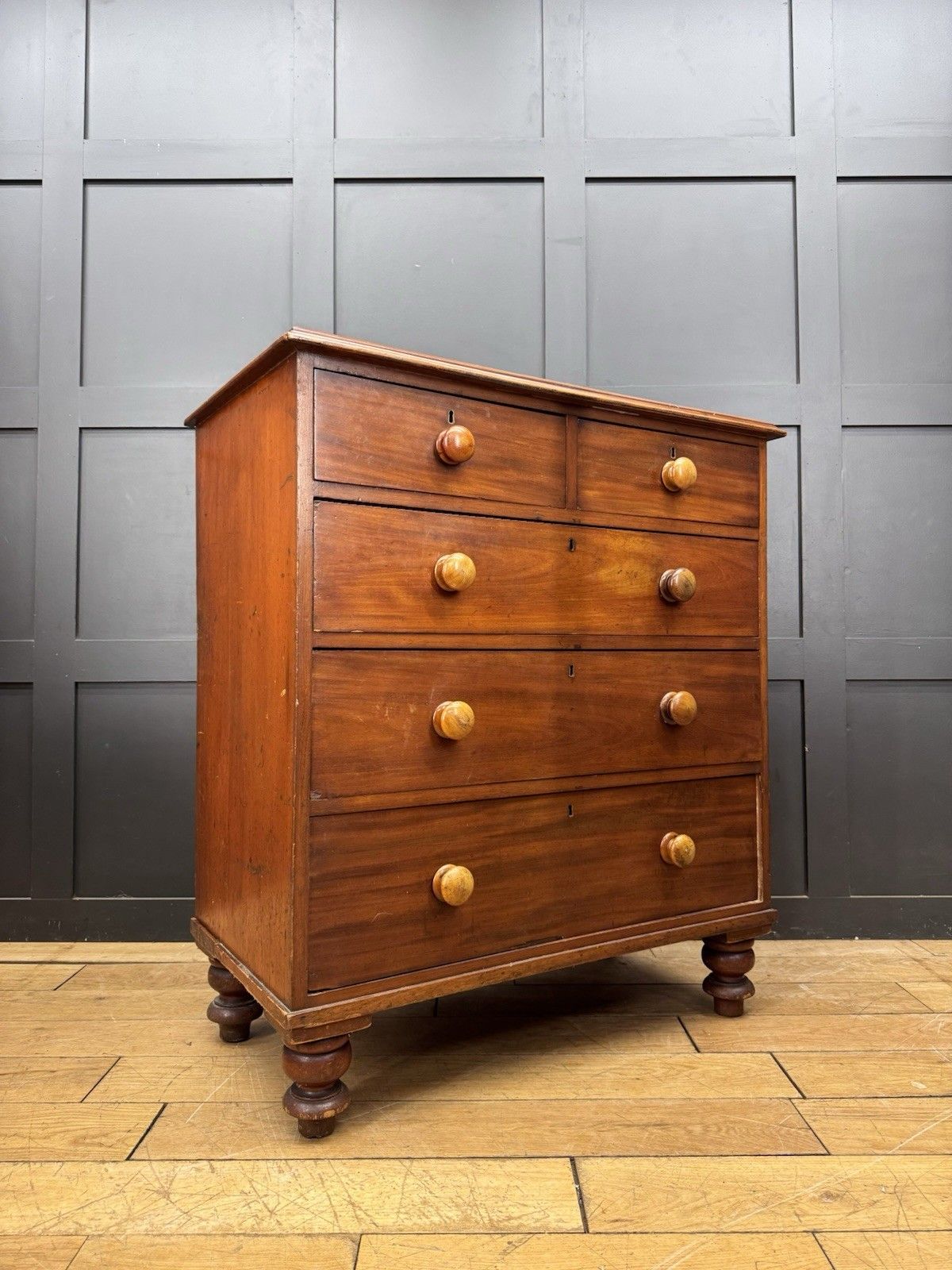 Victorian Mahogany Chest Of Drawers On Bun Feet photo furniture