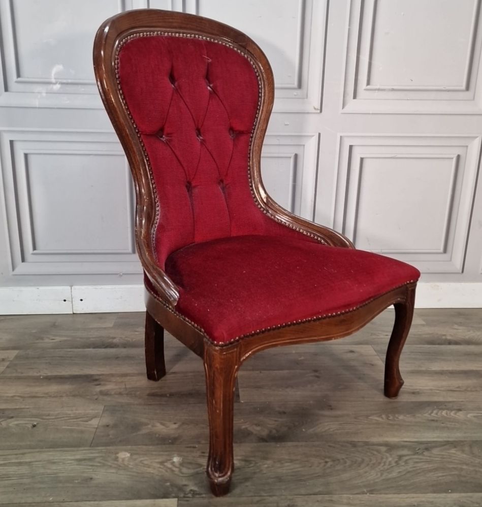 Antique Style Slipper Chair Spoon Button Back Red Upholstery Victorian Bedroom