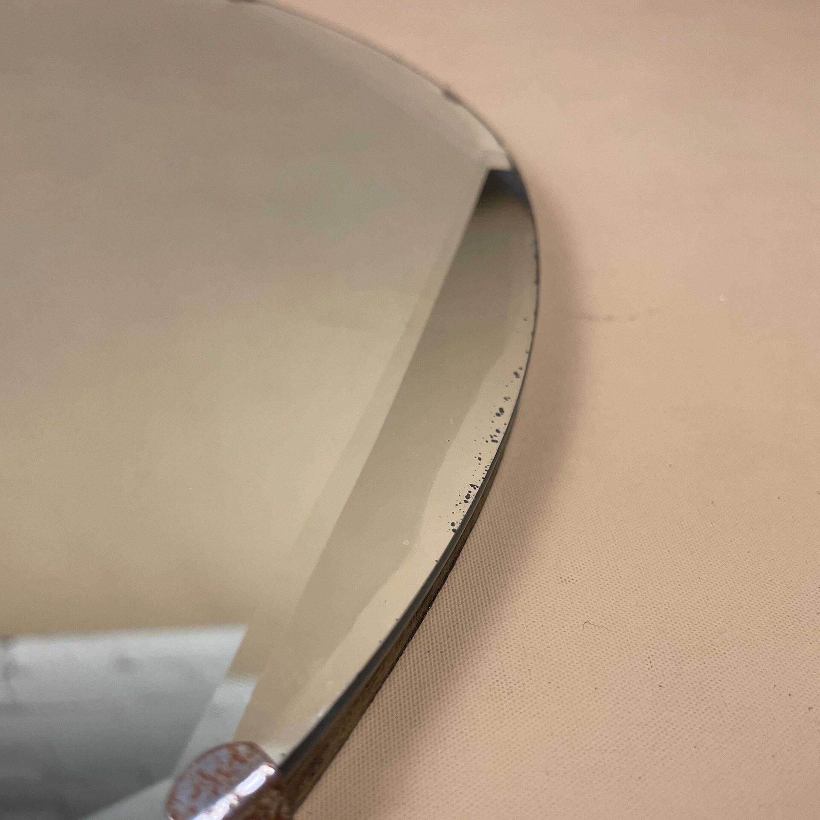Round Bevelled Wall Mirror Frameless Vintage Wood Back Mid Century Minimalist Art Deco Antique Style Hanging Mirror Home Decor. photo vinterior