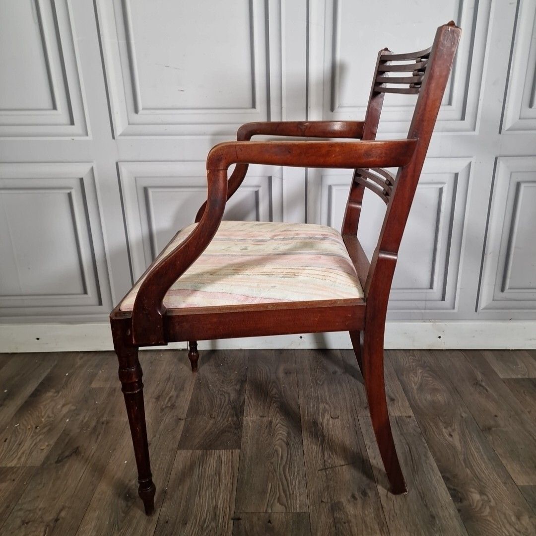 photo vinterior Antique Desk Elbow Chair Georgian Style Carver Armchair Fireside Wood Mahogany
